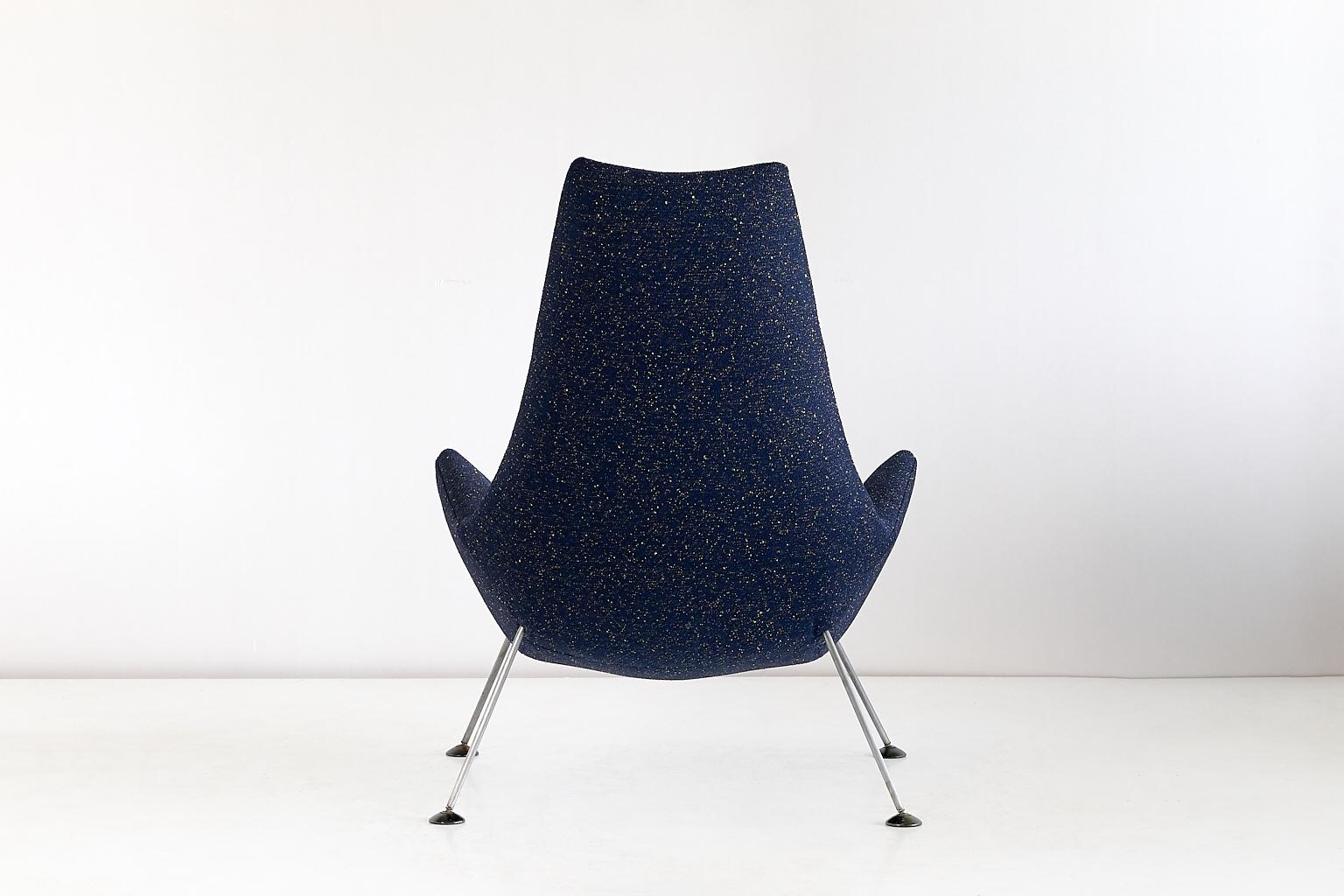 British Peter Hoyte Lounge Chair in Blue Raf Simons Bouclé Fabric, England, 1960s