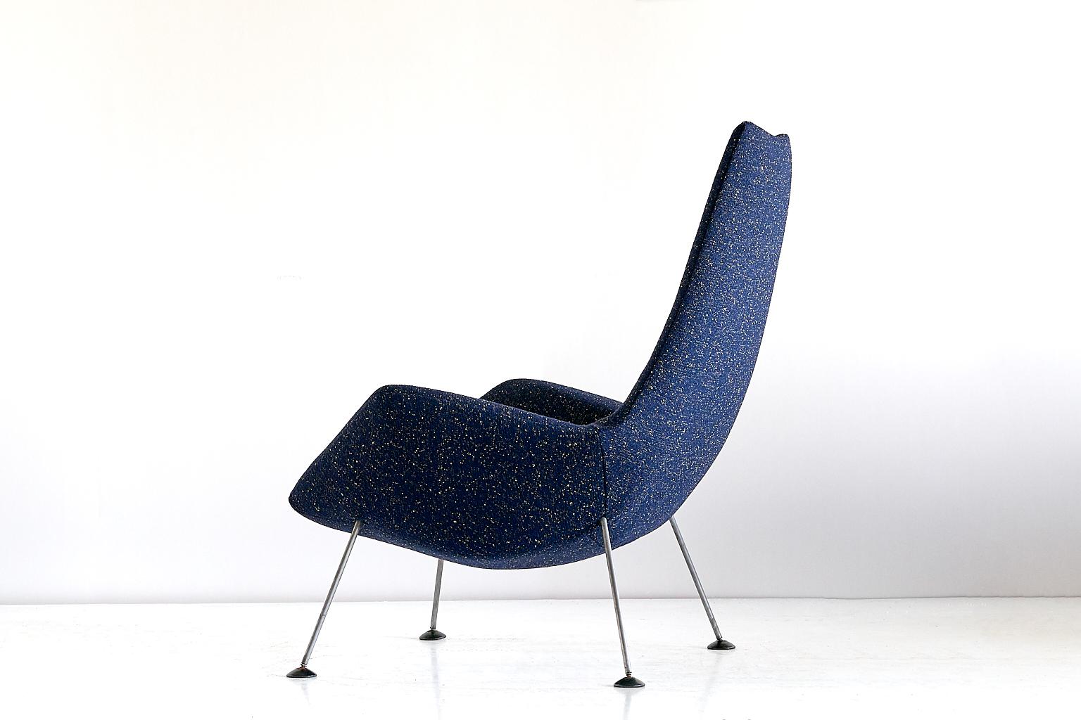 Mid-20th Century Peter Hoyte Lounge Chair in Blue Raf Simons Bouclé Fabric, England, 1960s