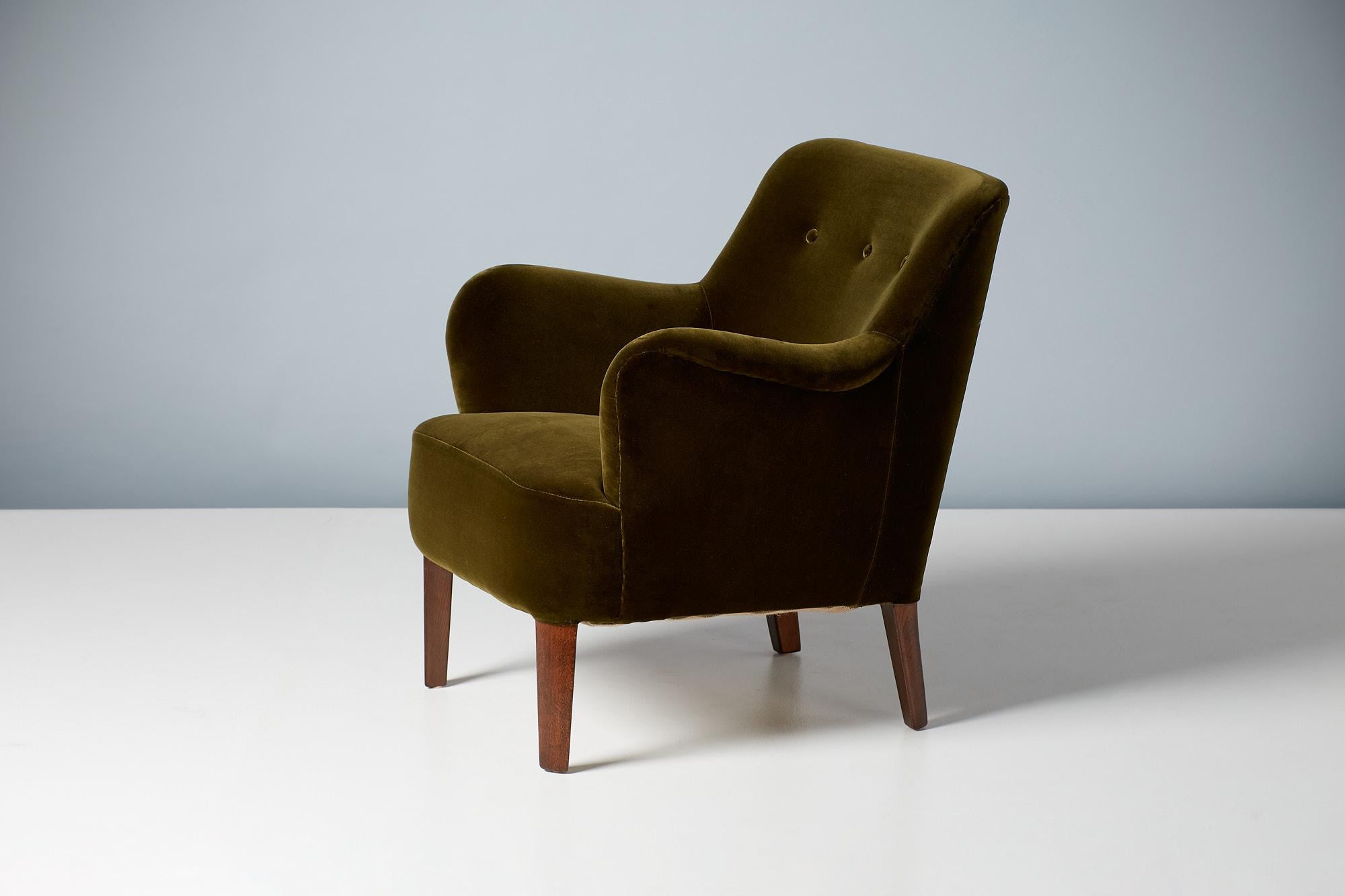 Paire de fauteuils en velours Peter Hvidt des années 1940 pour Fritz Hansen Excellent état - En vente à London, GB