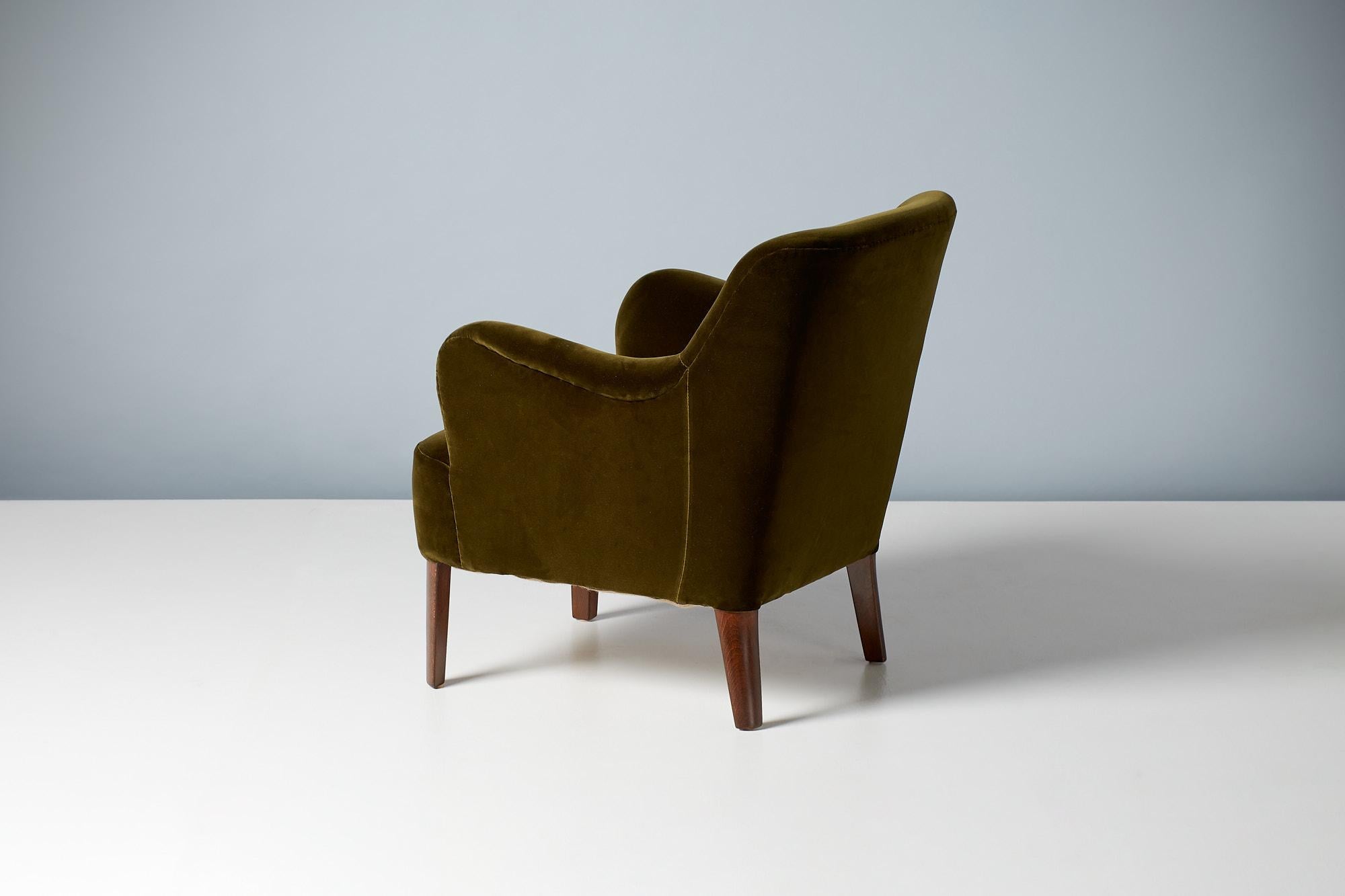 Milieu du XXe siècle Paire de fauteuils en velours Peter Hvidt des années 1940 pour Fritz Hansen en vente