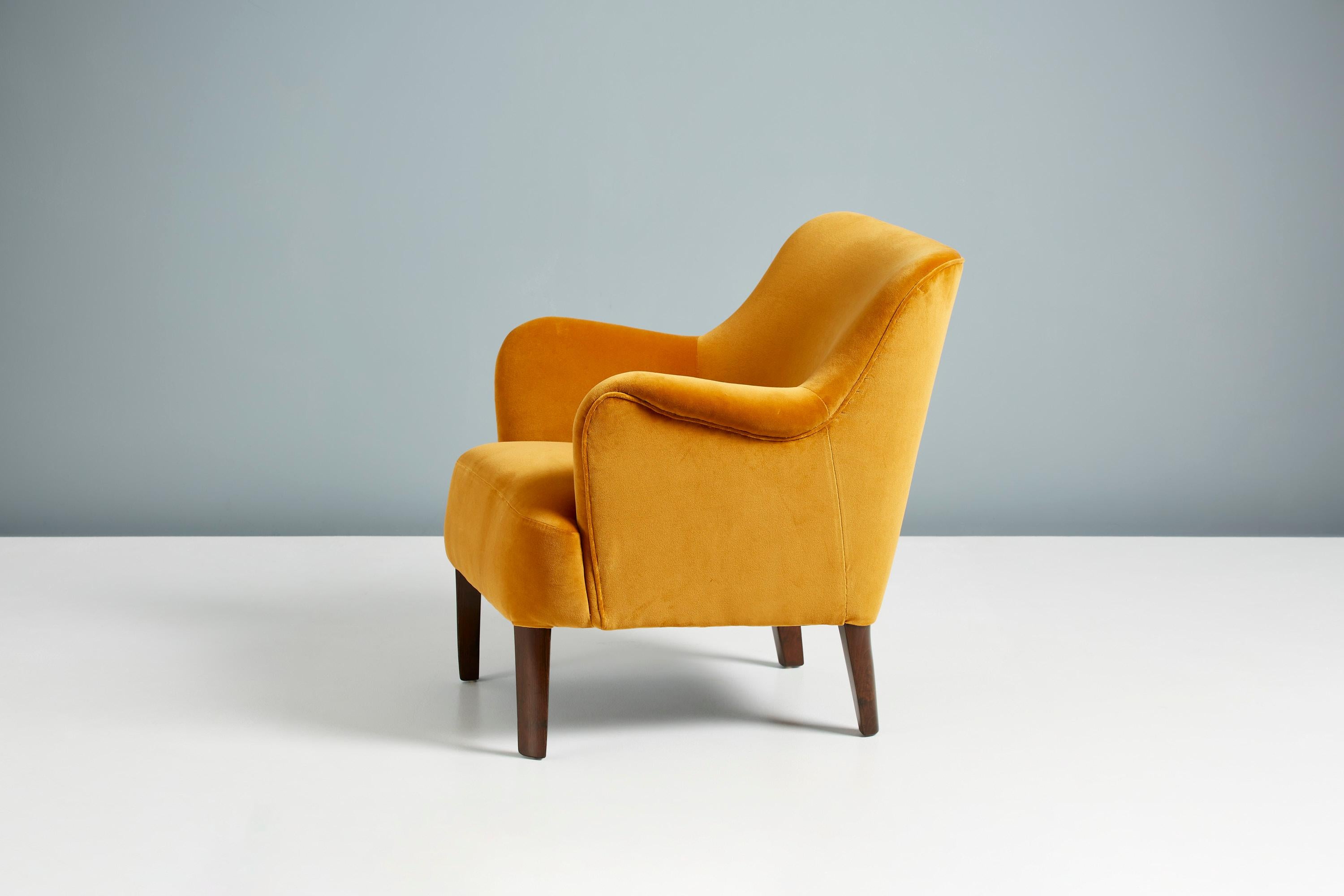 Mid-20th Century Peter Hvidt 1940s Velvet Armchair for Fritz Hansen For Sale