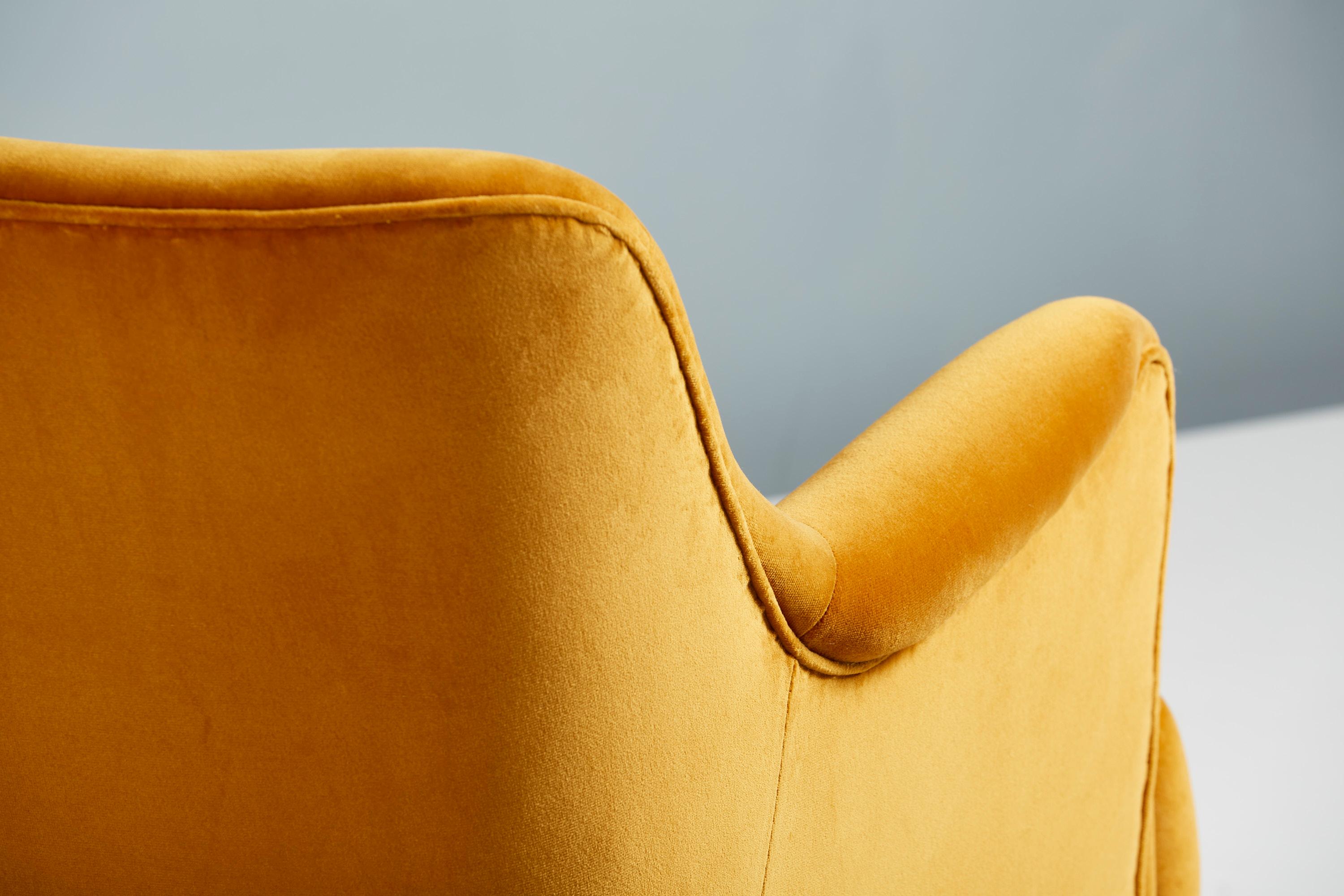 Beech Peter Hvidt 1940s Velvet Armchair for Fritz Hansen For Sale