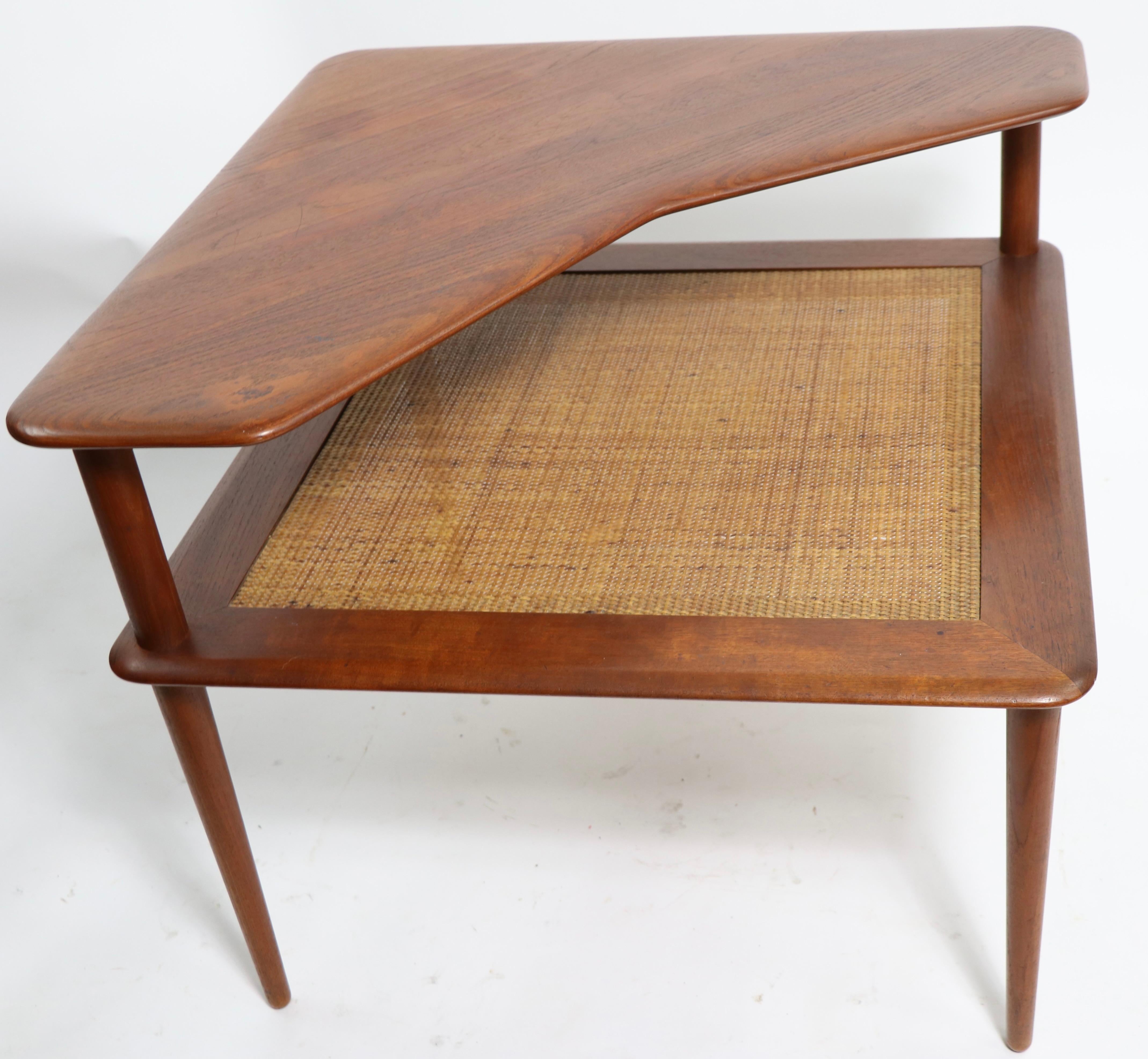 Peter Hvidt and Olga Moregaard Two Tier Corner Table for France and Son In Good Condition In New York, NY