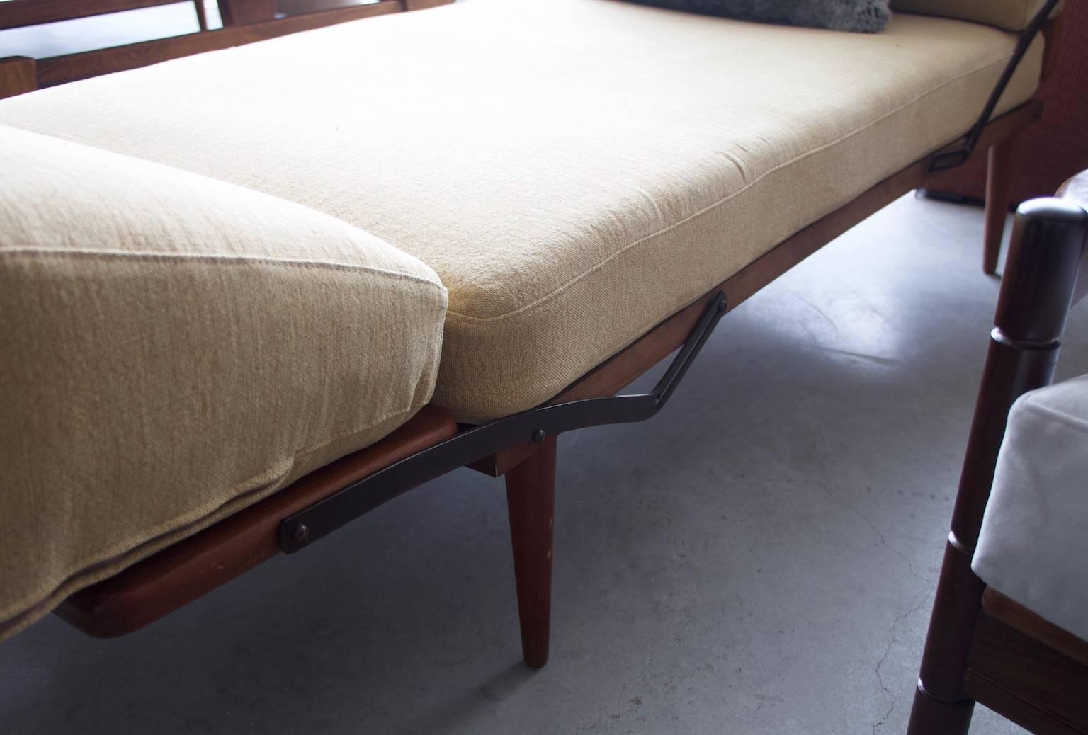 Peter Hvidt and Orla Mølgaard Daybed, Model FD451 In Good Condition In Madrid, ES