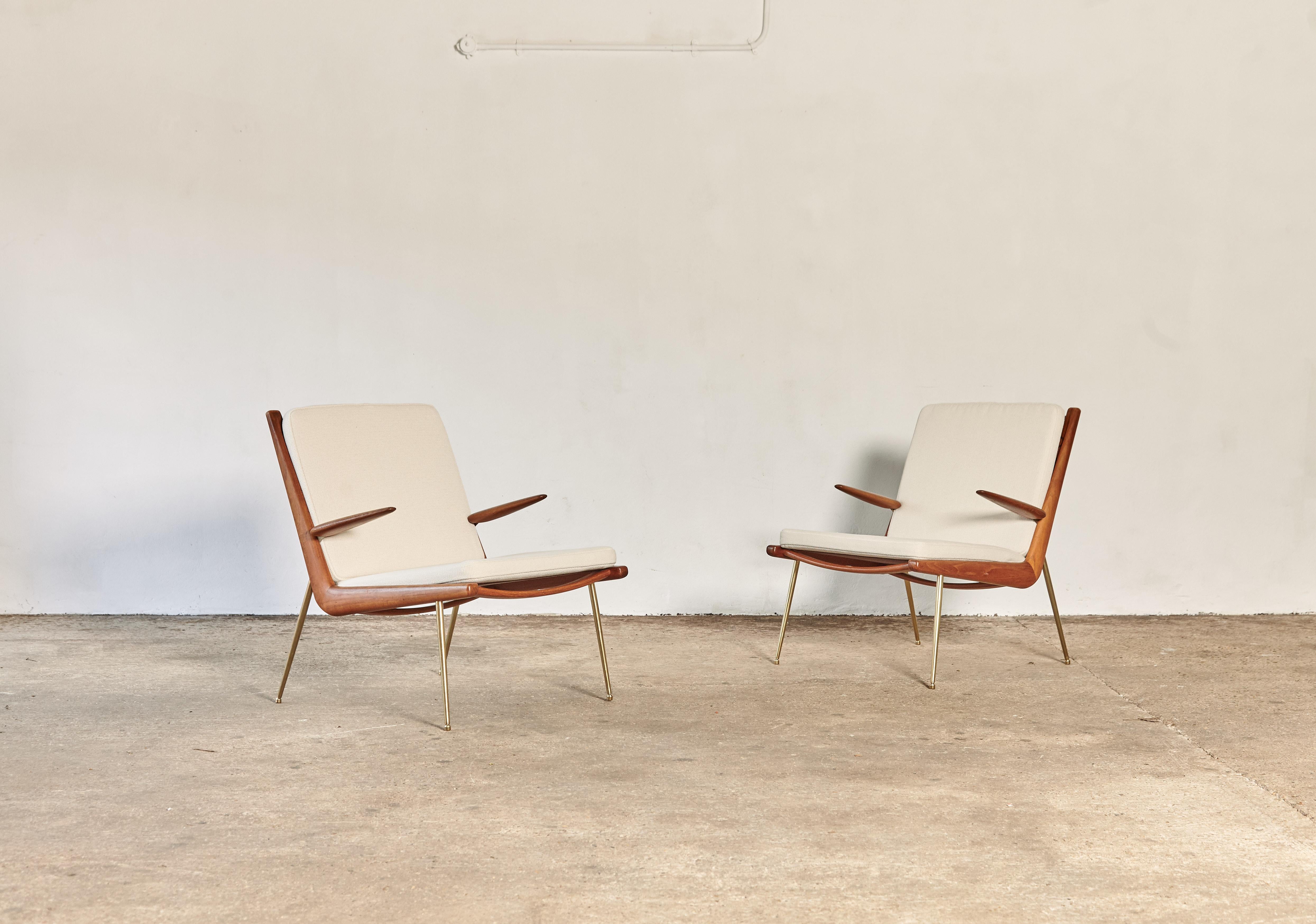 An original pair of Peter Hvidt and Orla Mølgaard-Nielsen Boomerang chairs for France & Søn / France & Daverkosen, Denmark, 1960s.