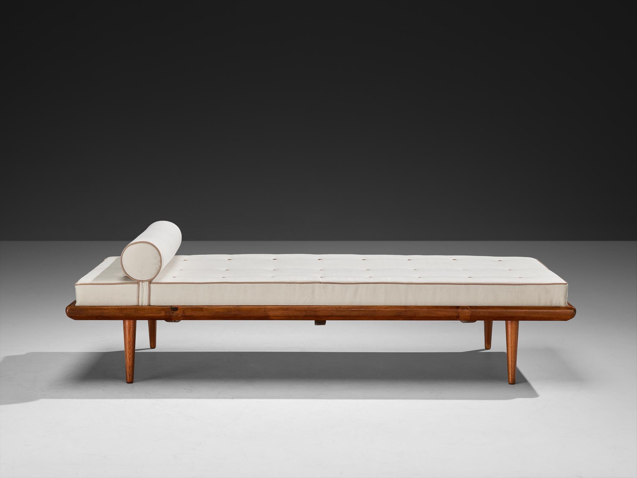 Peter Hvidt e Orla Mølgaard-Nielsen per France & Søn: letto da giorno 