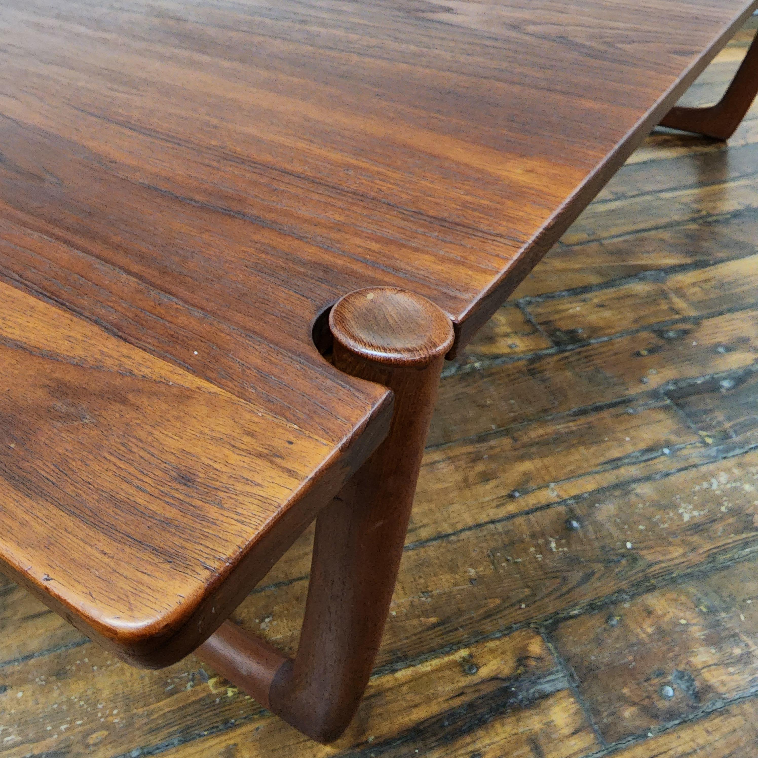 beautiful solid teak coffee table by peter hvidt and orla mølgaard-nielsen for France and sons.
 great design with solid Teak sculpted legs and solid Teak top. beautiful details. 


Measures: 66