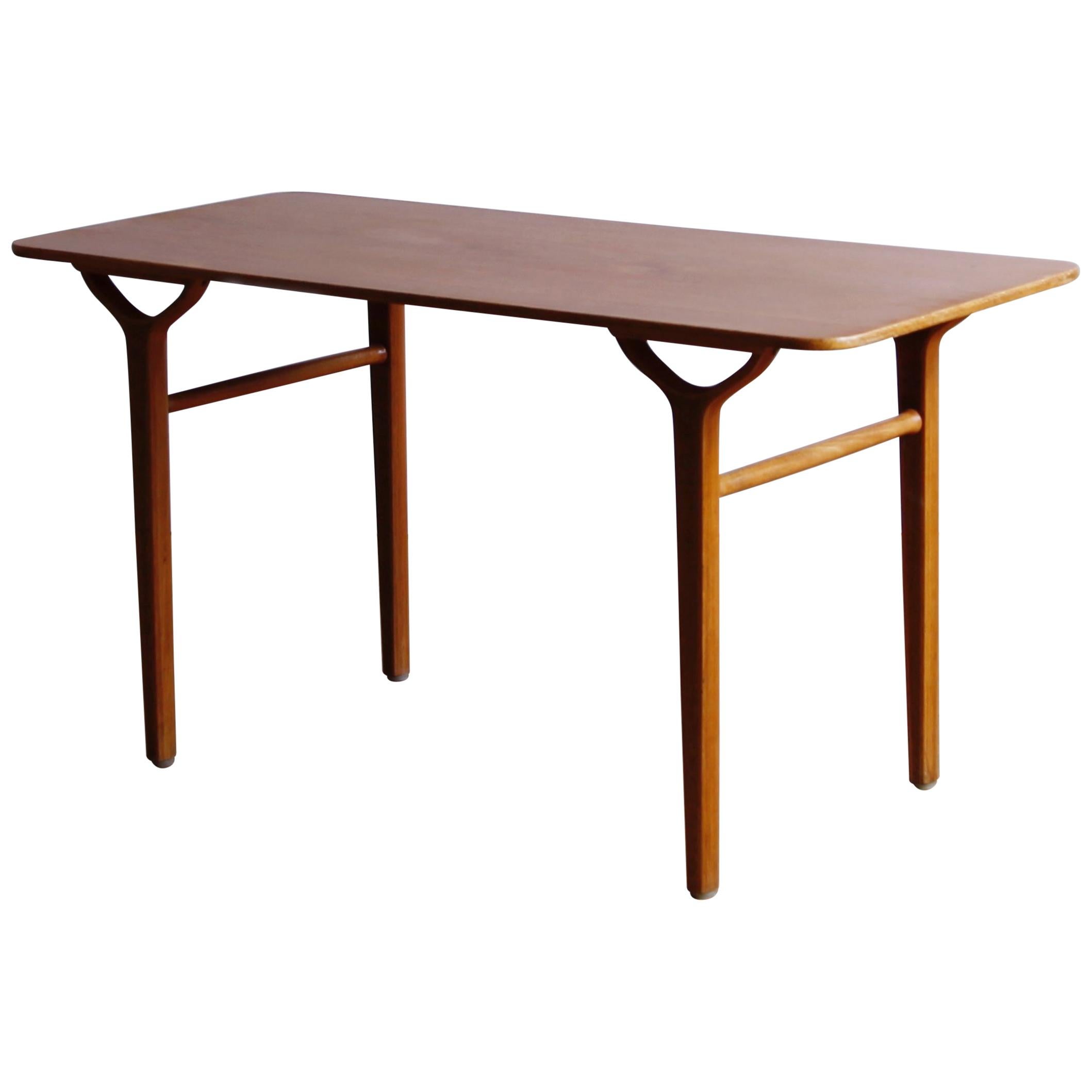 Peter Hvidt and Orla Mølgaard-Nielson "Ax" Table, Model 695 For Sale