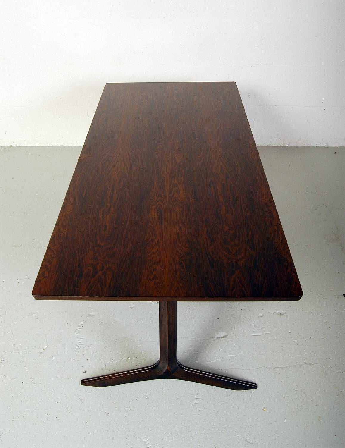 Peter Hvidt and Orla Molgaard France and Sons Danish Rosewood Coffee Table 1960s In Good Condition In Sherborne, Dorset