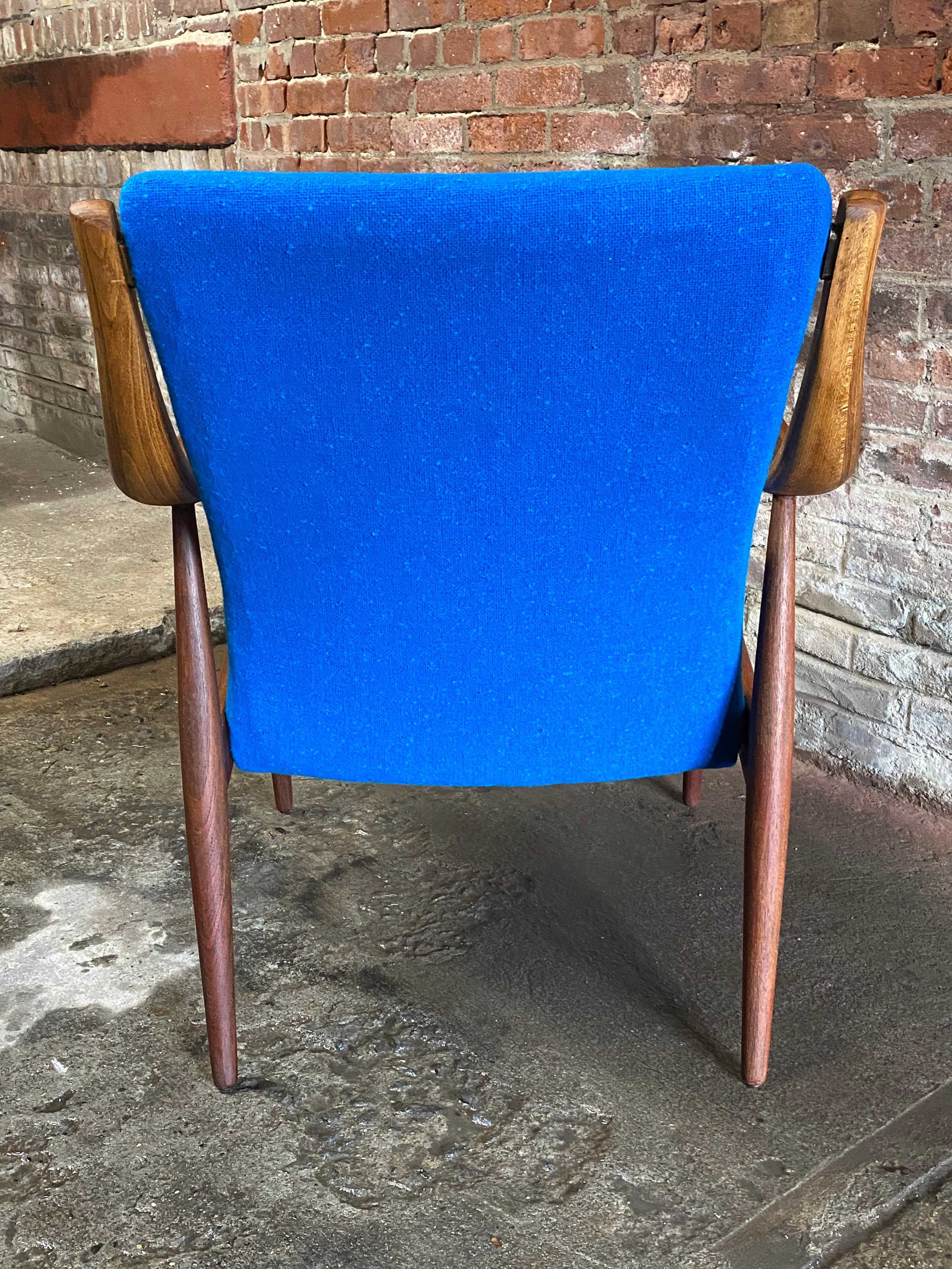 Peter Hvidt and Orla Molgaard-Nielsen Teak Armchair In Good Condition For Sale In Garnerville, NY