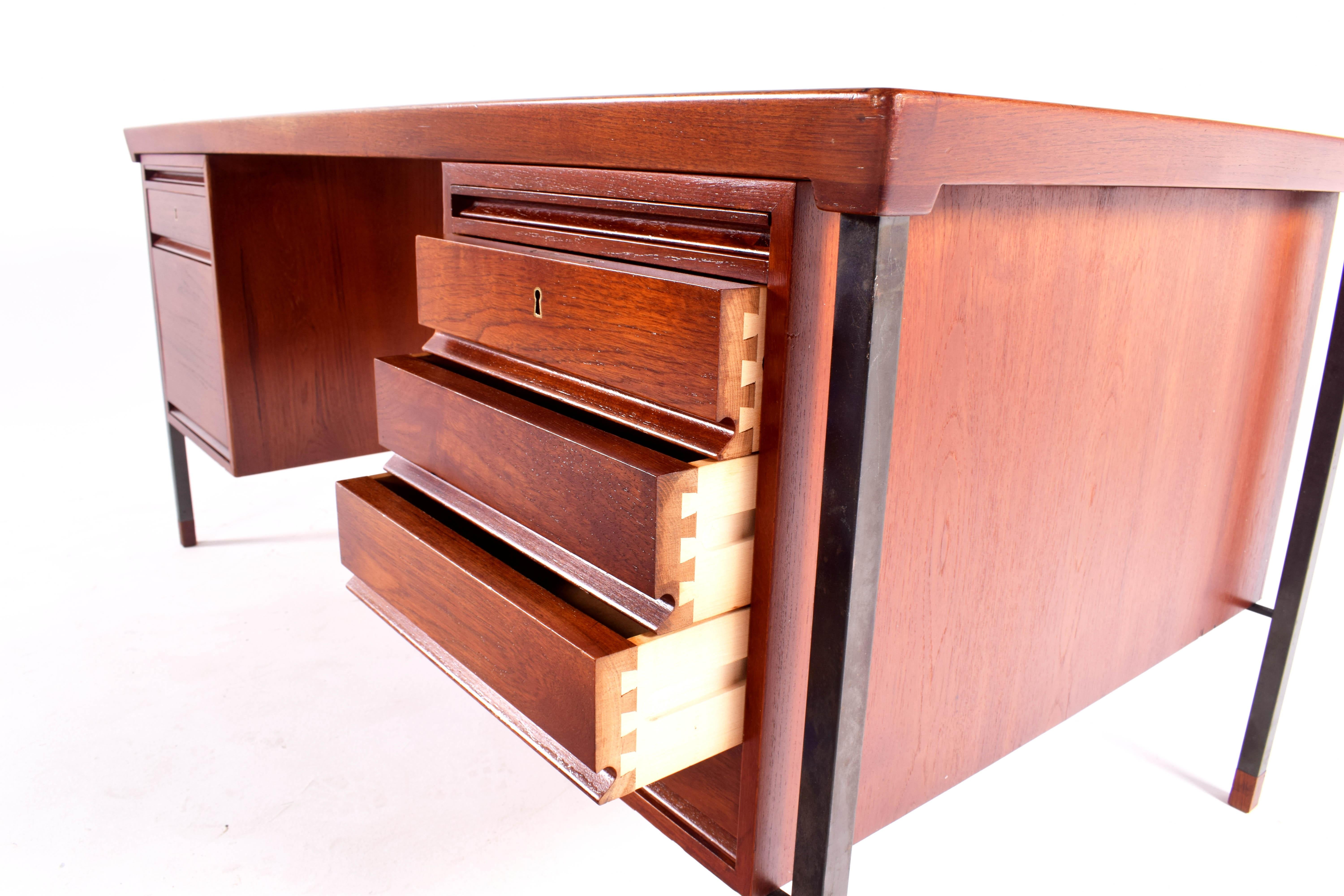 Mid-20th Century Peter Hvidt and Olga Molgaard-Nielsen Teak Desk, Denmark, 1960s