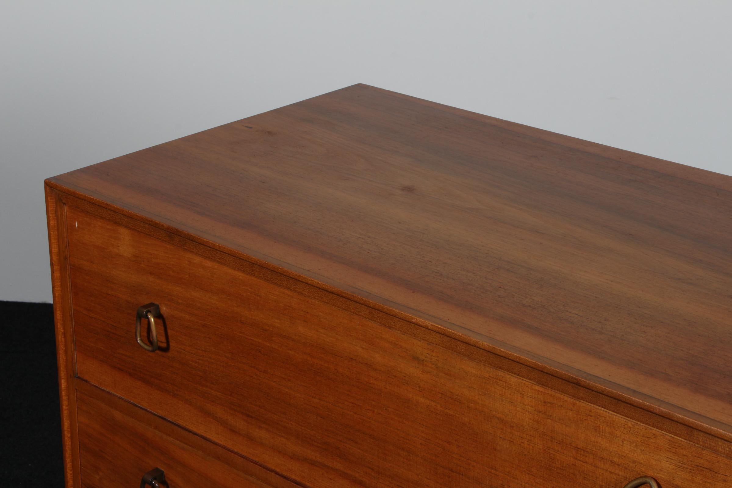 Scandinave moderne Commode Peter Hvidt avec vanité, acajou, années 1940, Danemark, laiton en vente