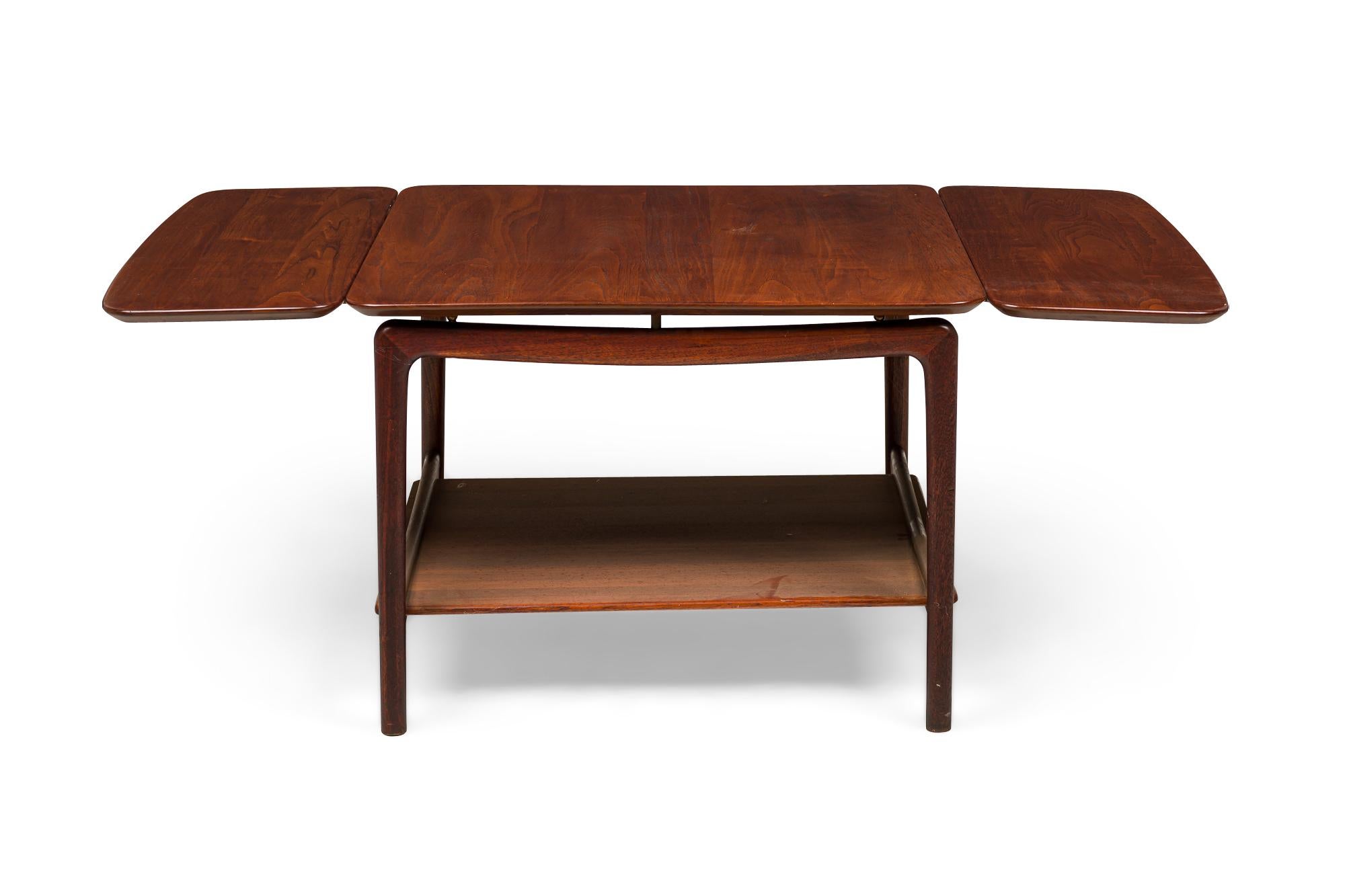 Peter Hvidt Danish Mid-Century Drop Leaf Square Teak End / Side Tables For Sale 1
