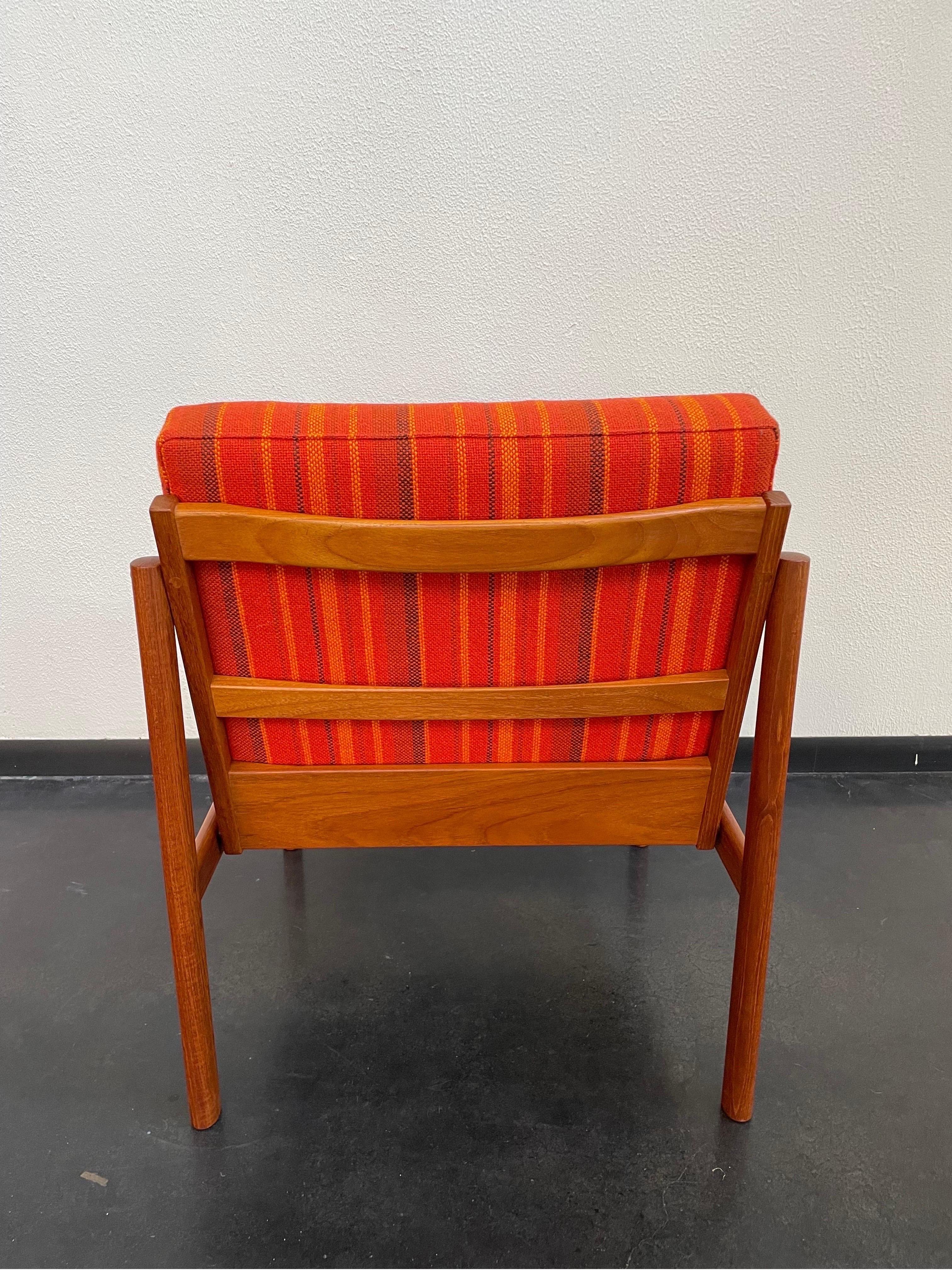 Mid-Century Modern Peter Hvidt Danish Modern Lounge Chair For Sale