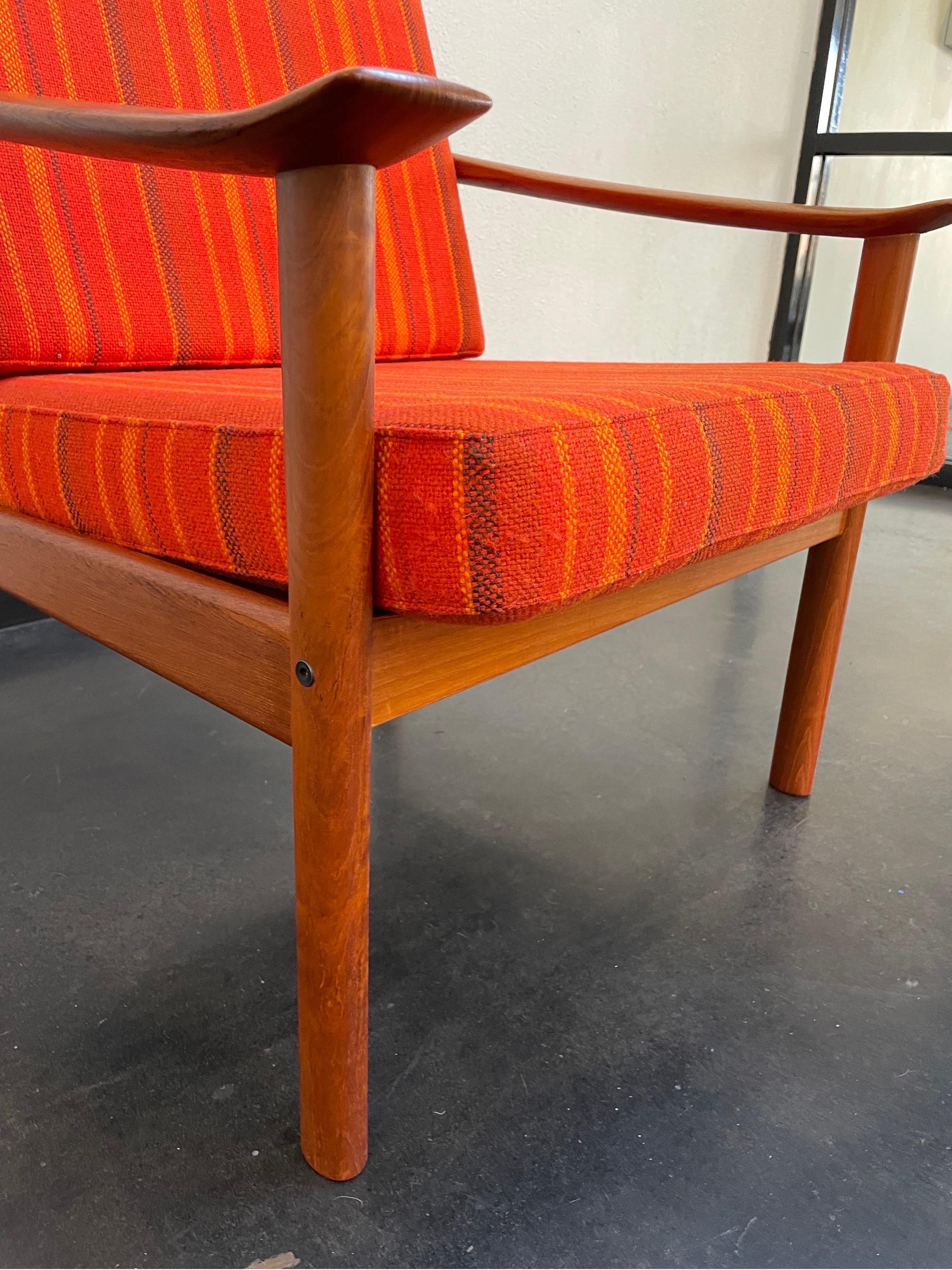 20th Century Peter Hvidt Danish Modern Lounge Chair For Sale