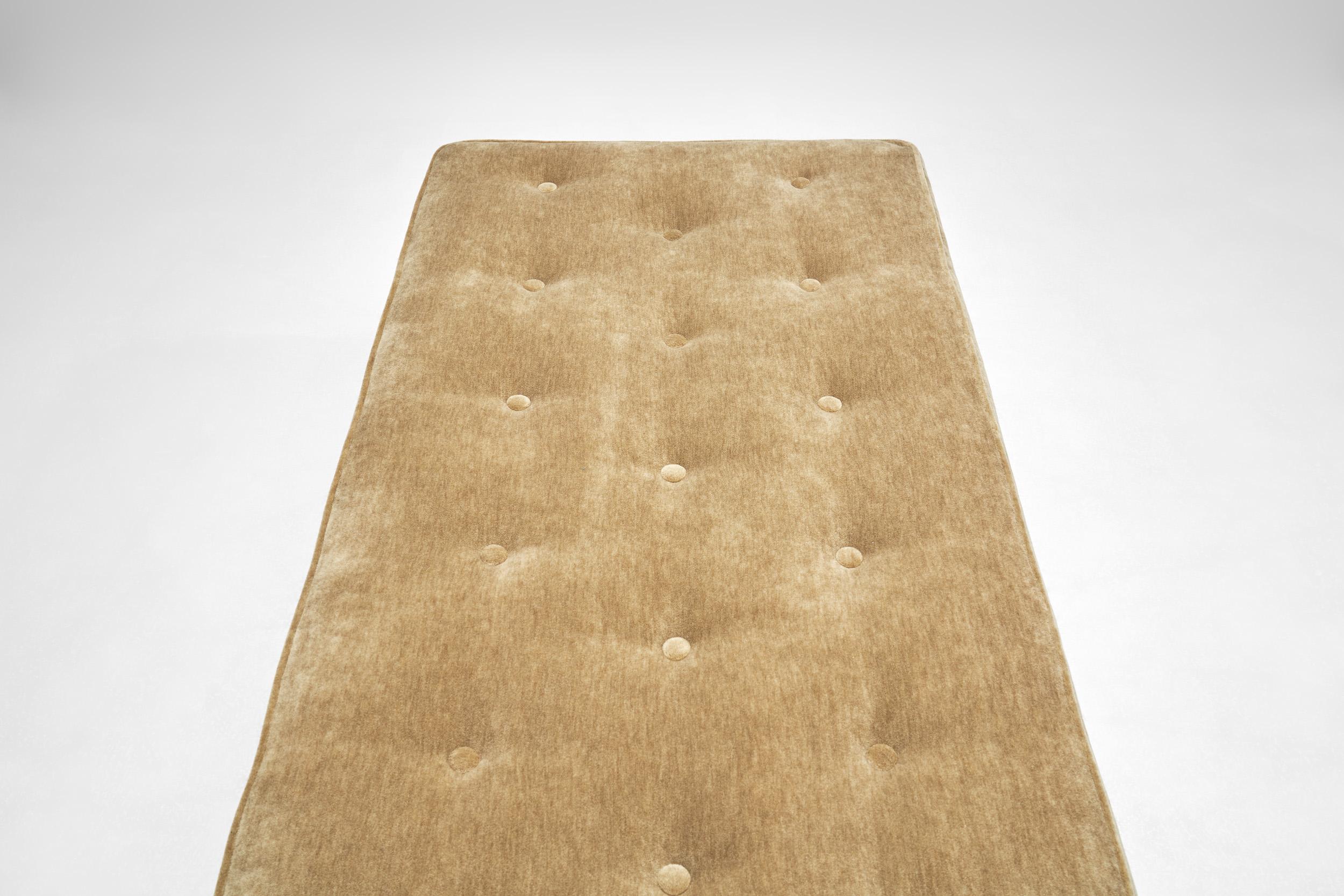 Fabric Peter Hvidt Daybed for France & Søn, Denmark 1960s For Sale
