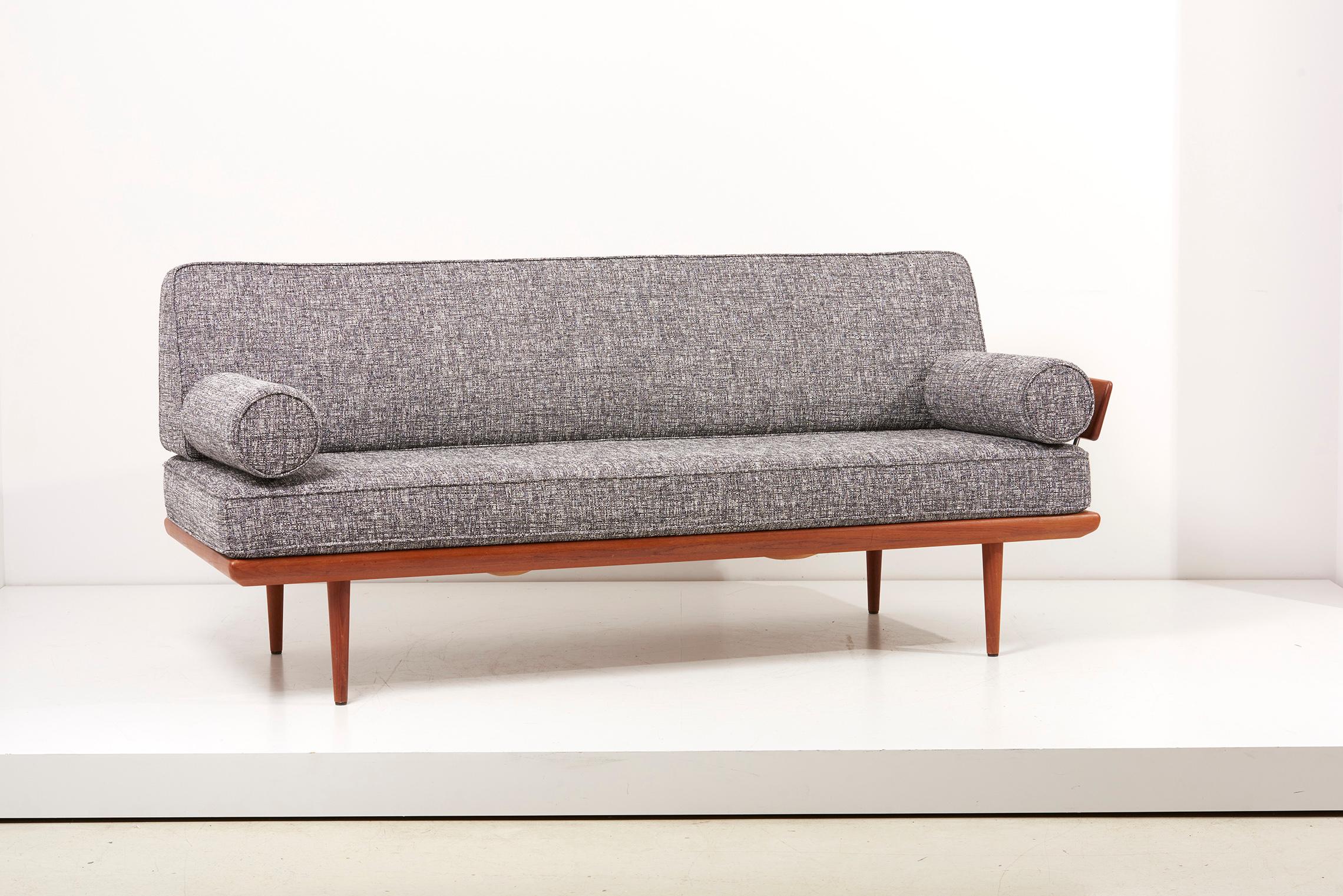 Peter Hvidt Gray Daybed or Sofa, Denmark 1950s For Sale 8