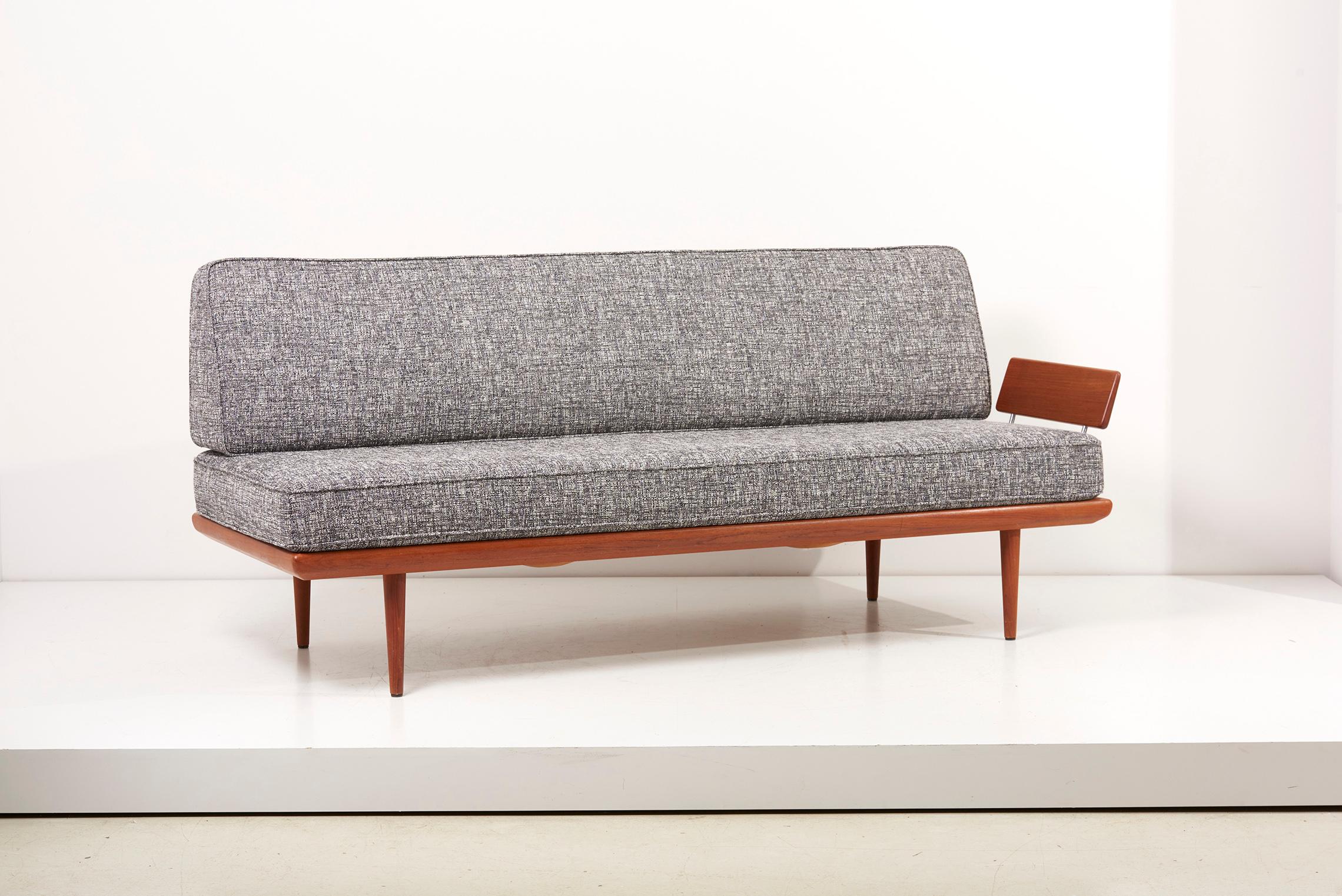Peter Hvidt Gray Daybed or Sofa, Denmark 1950s For Sale 10