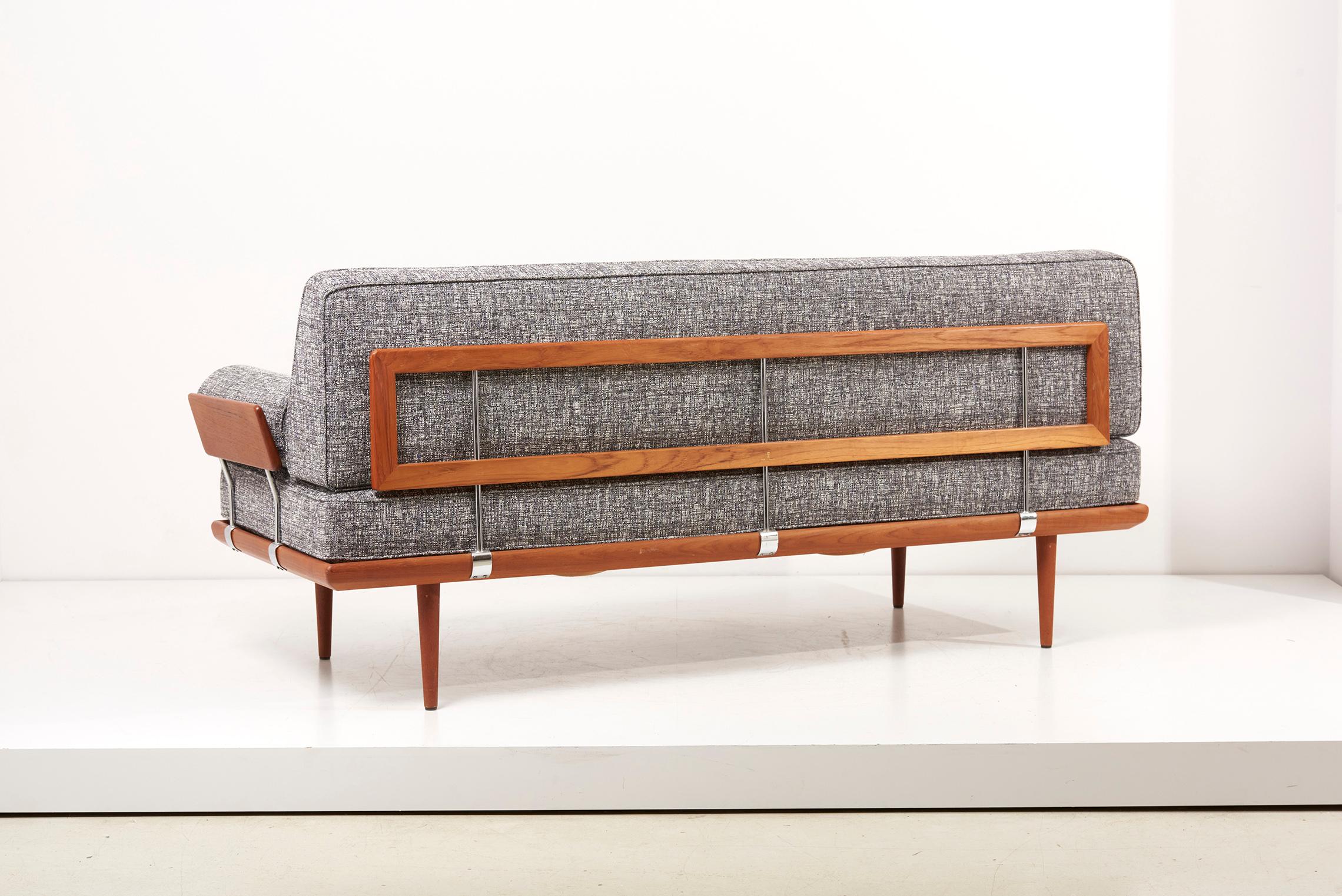 Peter Hvidt Gray Daybed or Sofa, Denmark 1950s For Sale 12