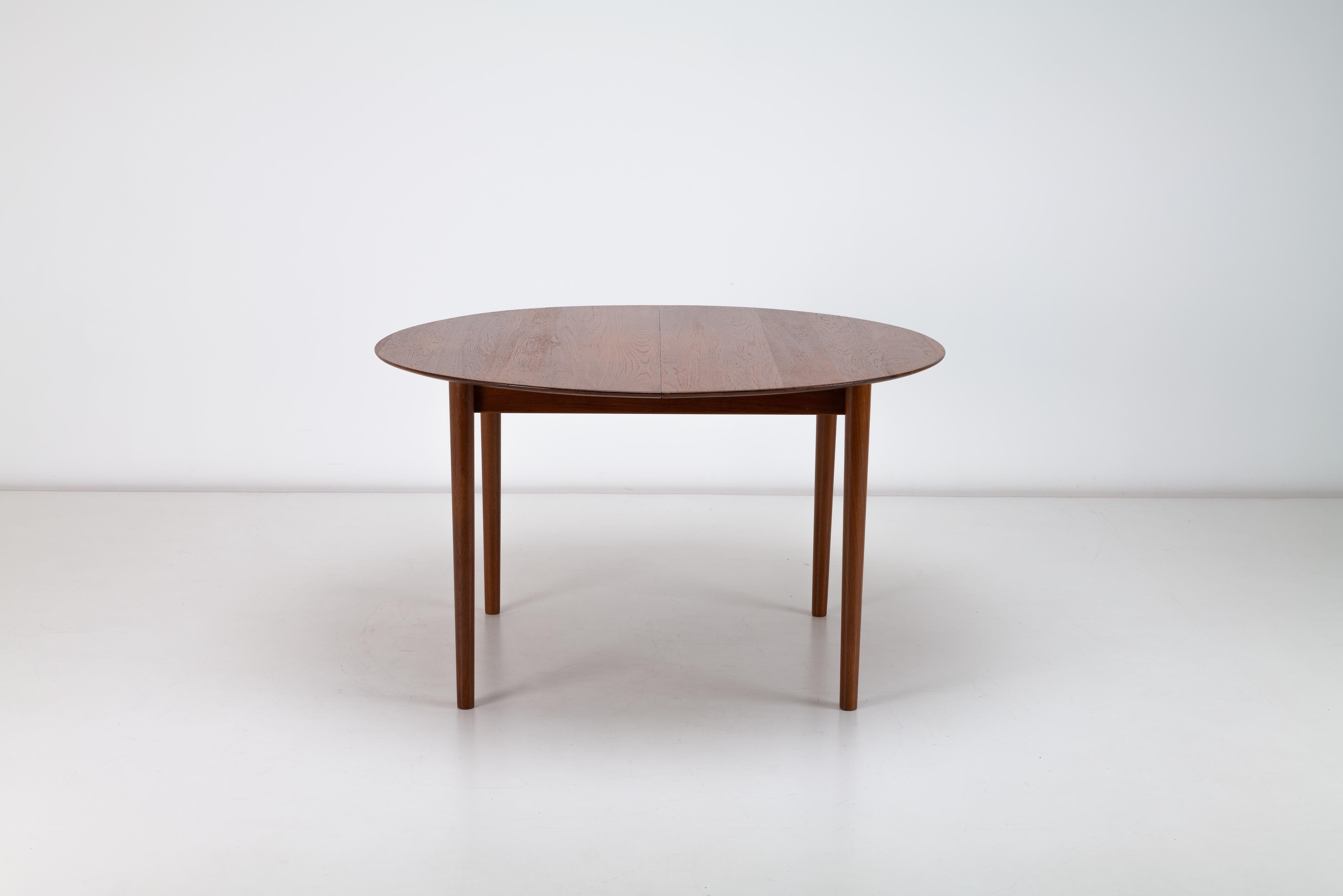 Danish Peter Hvidt Solid Teak Extending Dining Table Model 311 for Soborg, 1956 For Sale