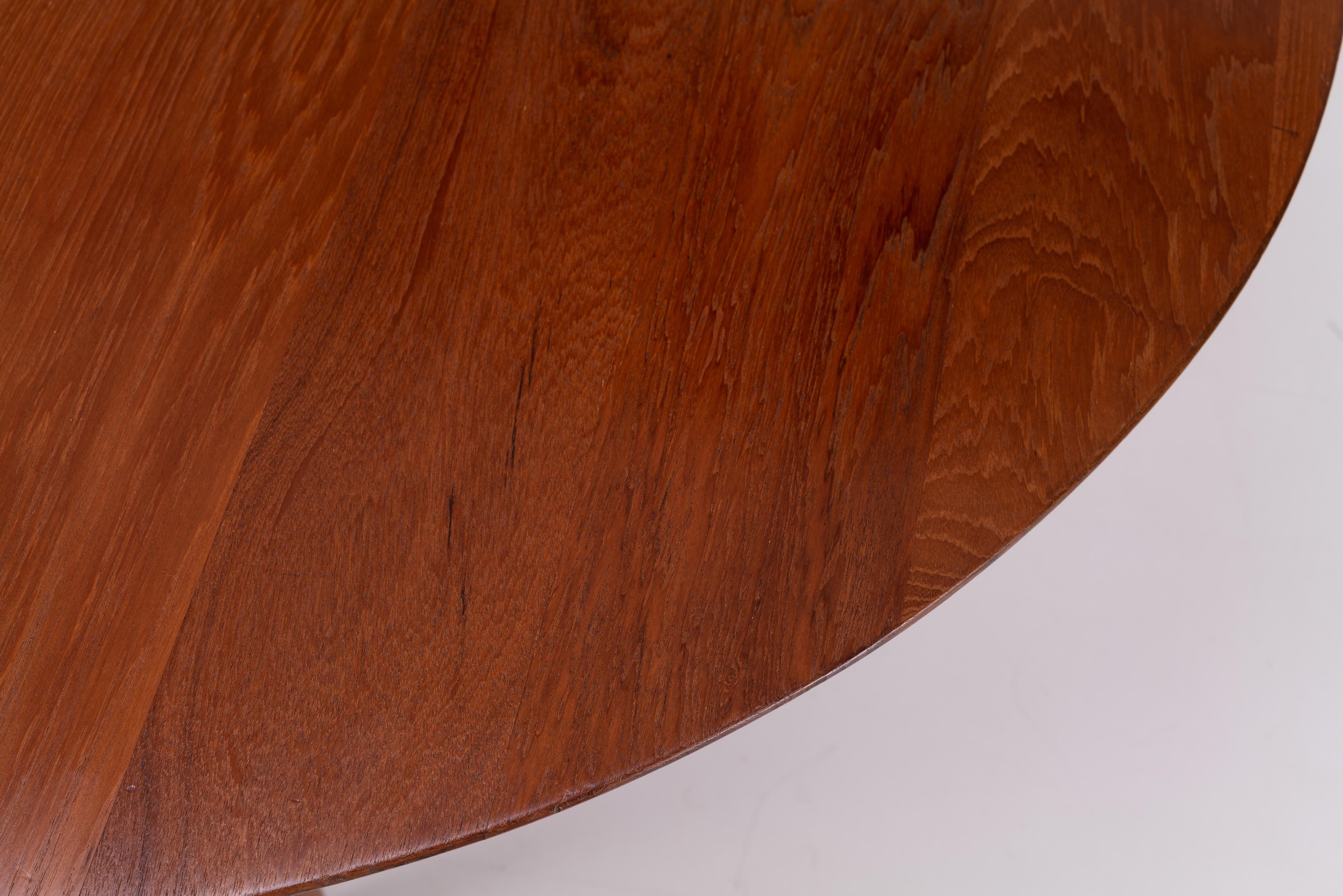 20th Century Peter Hvidt Solid Teak Extending Dining Table Model 311 for Soborg, 1956 For Sale