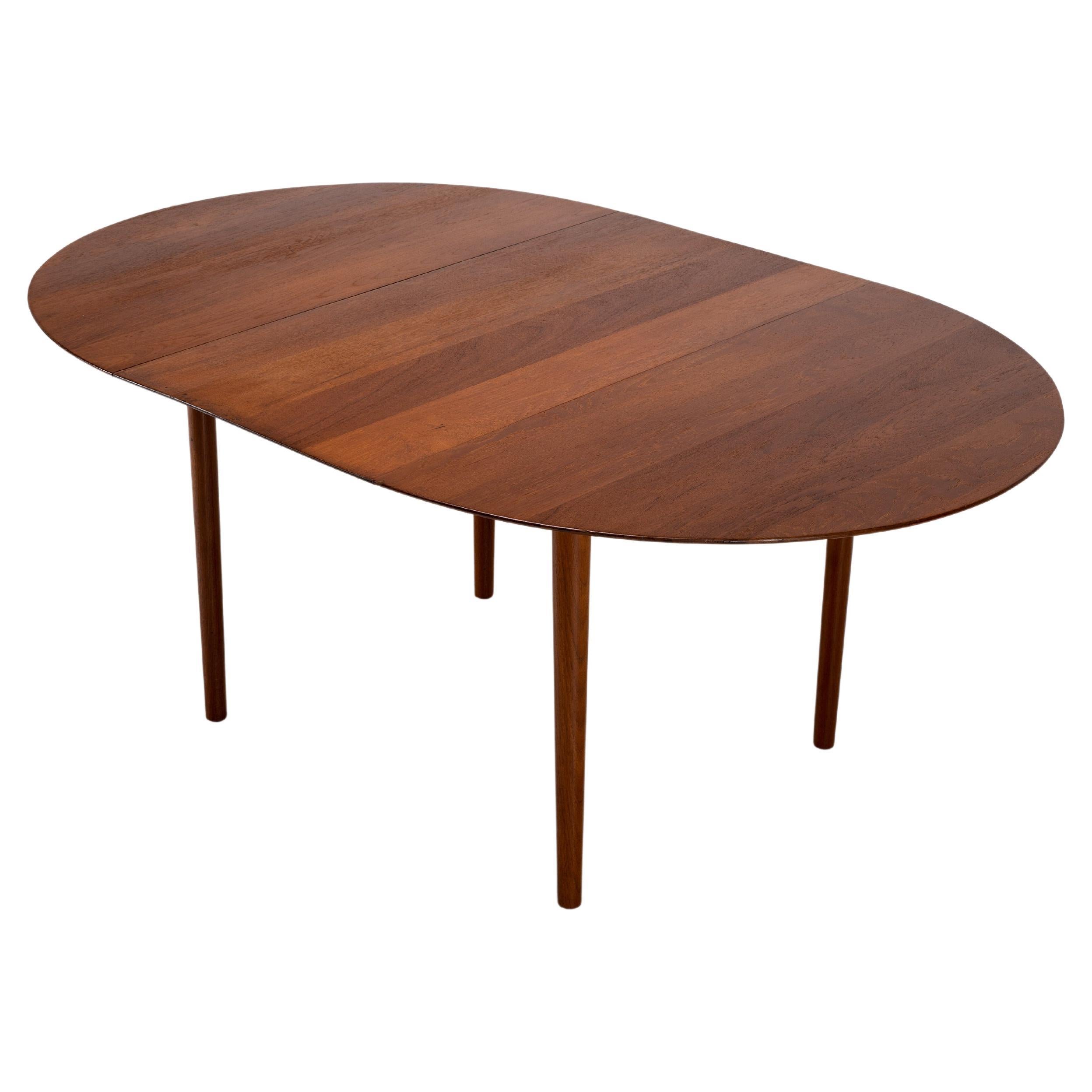 Peter Hvidt Solid Teak Extending Dining Table Model 311 for Soborg, 1956 For Sale
