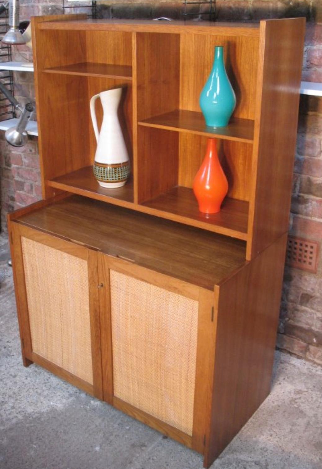 Peter Hvidt für France & Son Teak, Vintage 1960er Jahre hohe Credensa / Anrichte (Dänisch) im Angebot