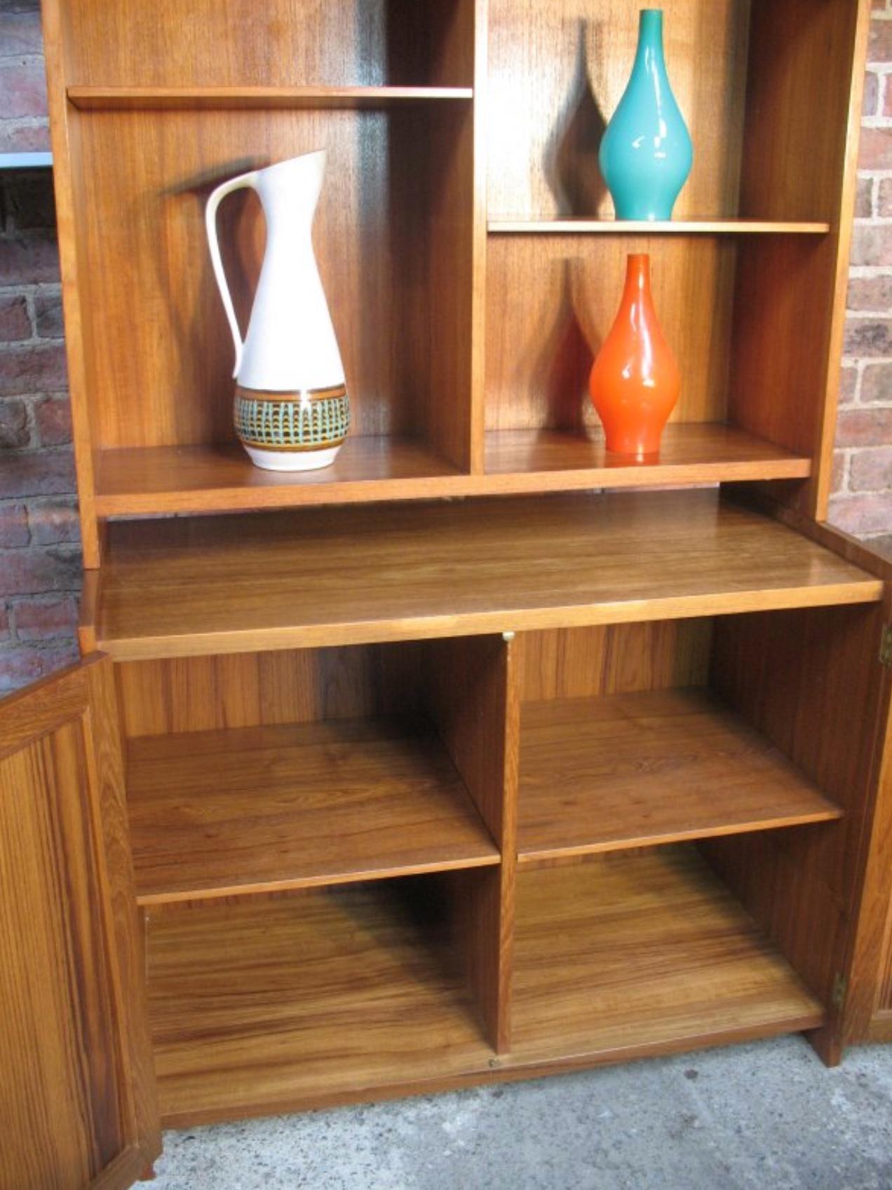 Peter Hvidt für France & Son Teak, Vintage 1960er Jahre hohe Credensa / Anrichte im Zustand „Gut“ im Angebot in Markington, GB