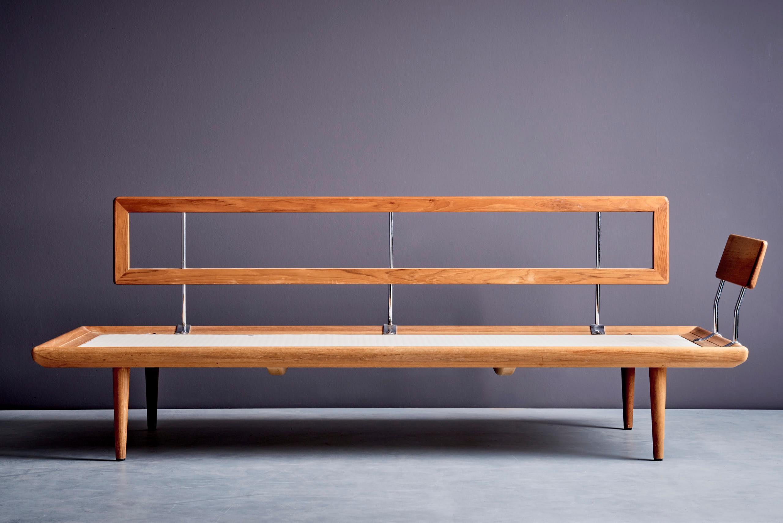 Peter Hvidt Gray Daybed or Sofa, Denmark 1950s in vendita 4