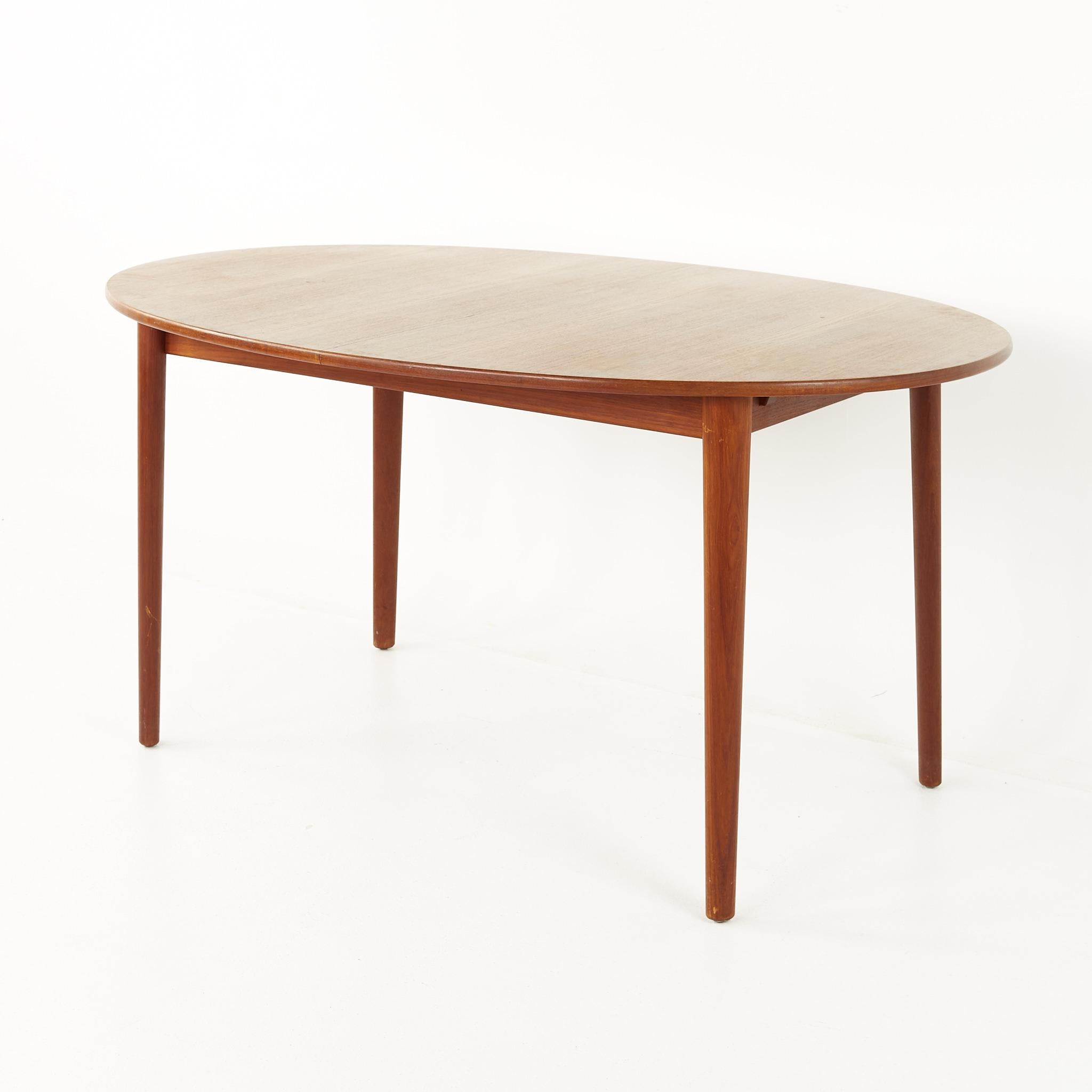 Mid-Century Modern Peter Hvidt Mid Century Dining Table with 2 Leaves