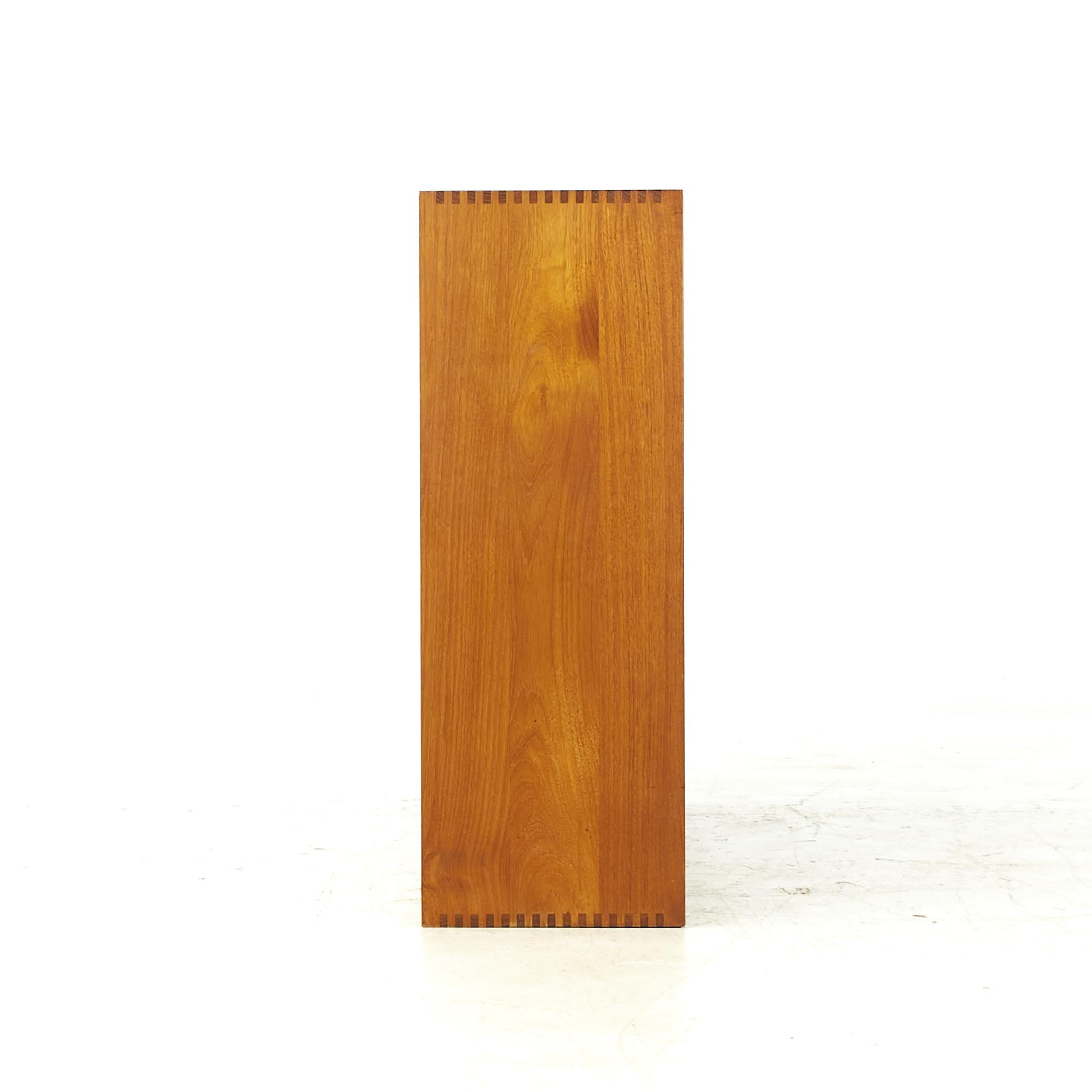 Peter Hvidt Midcentury Teak Book Shelf In Good Condition For Sale In Countryside, IL