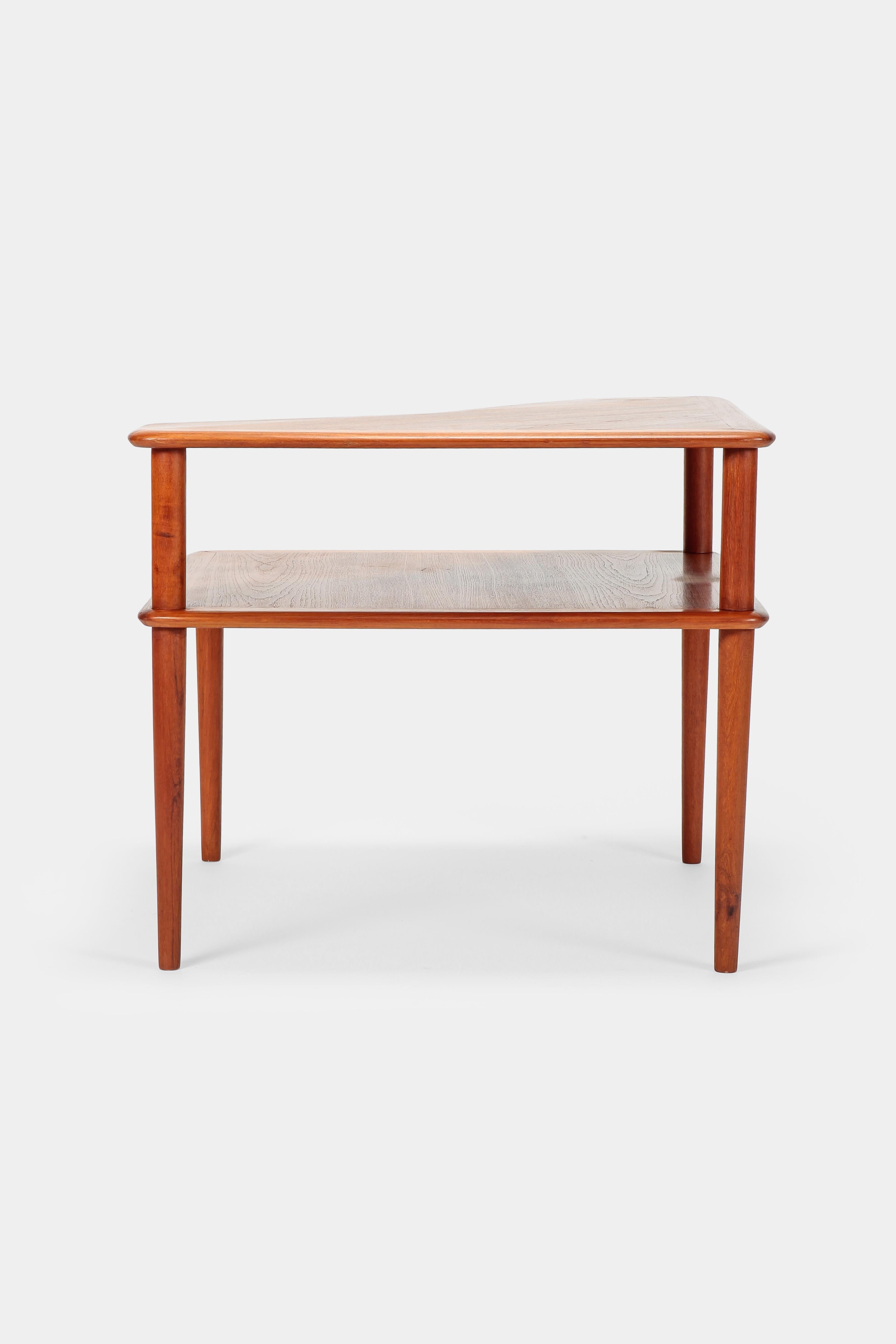 Peter Hvidt Minerva Corner Table France and Son Teak, 1960s In Good Condition For Sale In Basel, CH