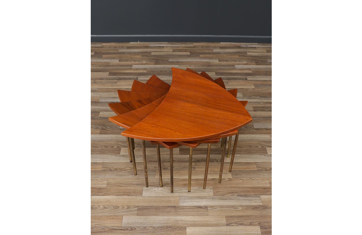 Peter Hvidt Modular Teak & Brass Coffee Table for France & Son  For Sale 5