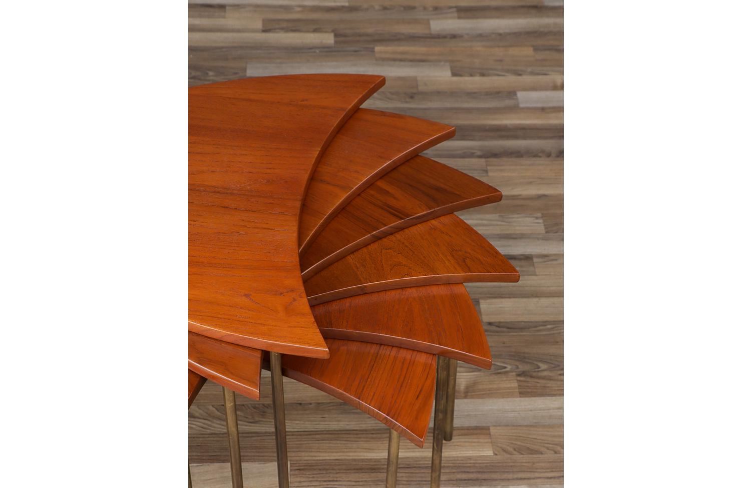 Table basse modulaire en teck et laiton de Peter Hvidt pour France & Son en vente 6