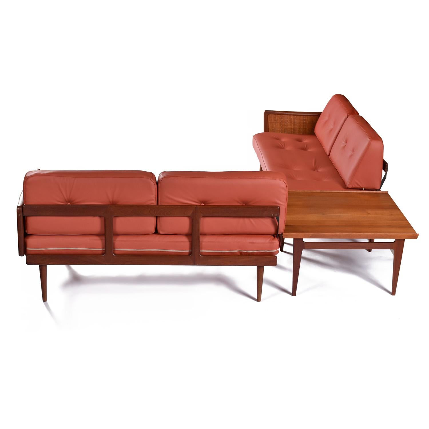 Danish Peter Hvidt Orla Mølgaard For John Stuart FD451 Daybed Sofas & Corner Table Set For Sale