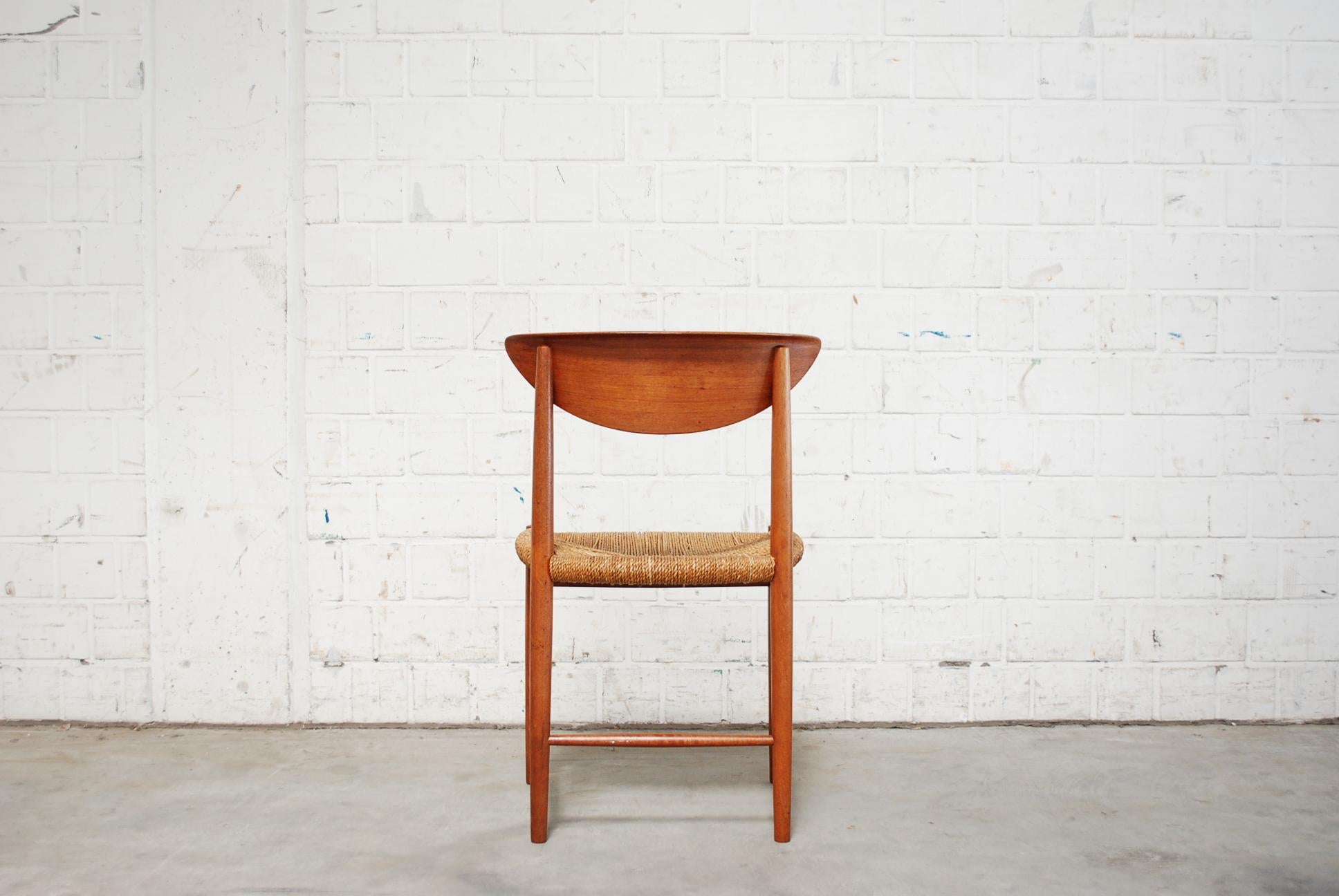 Peter Hvidt and Orla Mølgaard Nielsen 8 Teak Dining Chairs Model 316 for Soborg In Good Condition For Sale In Munich, Bavaria