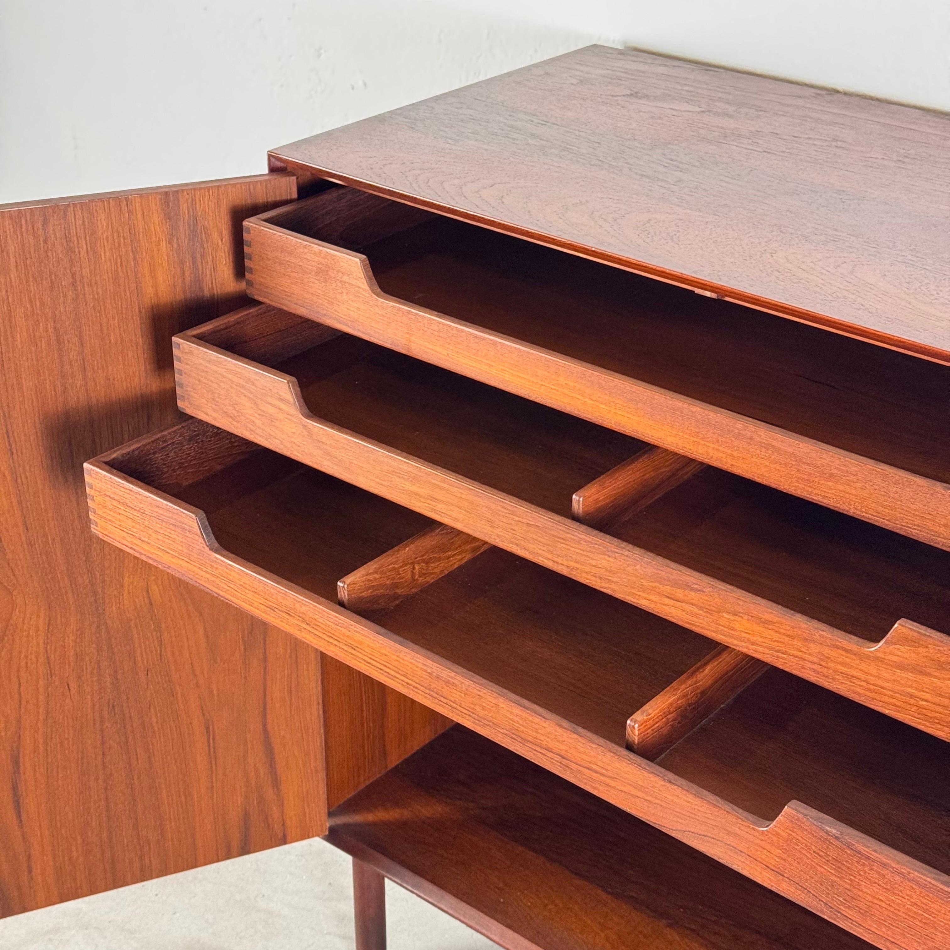Peter Hvidt & Orla Mølgaard-Nielsen Cabinet in Teak for Søborg Møbelfabrik, 1956 For Sale 4