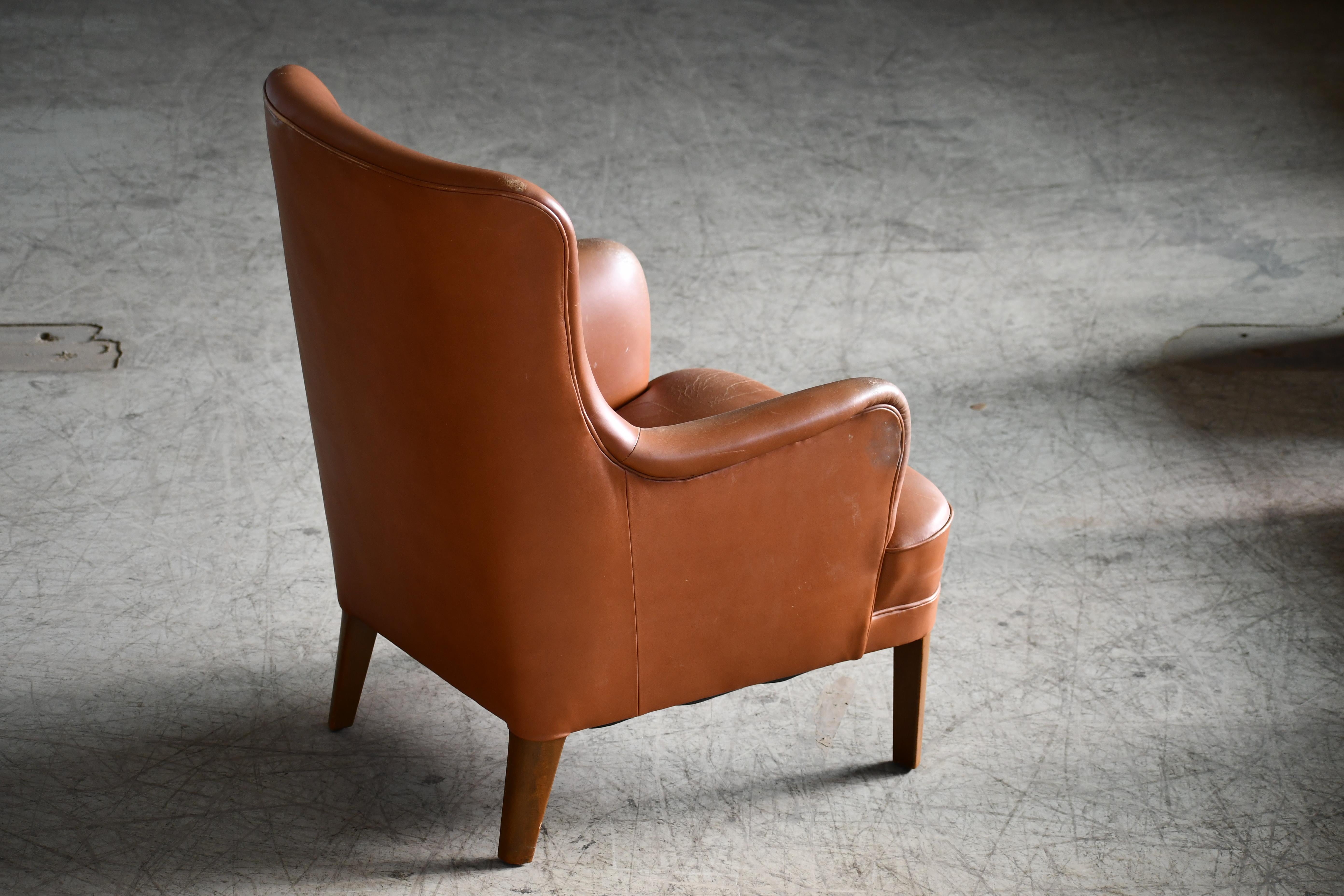 Peter Hvidt & Orla Mølgaard-Nielsen Classic Danish Tufted Leather Lounge Chair For Sale 3