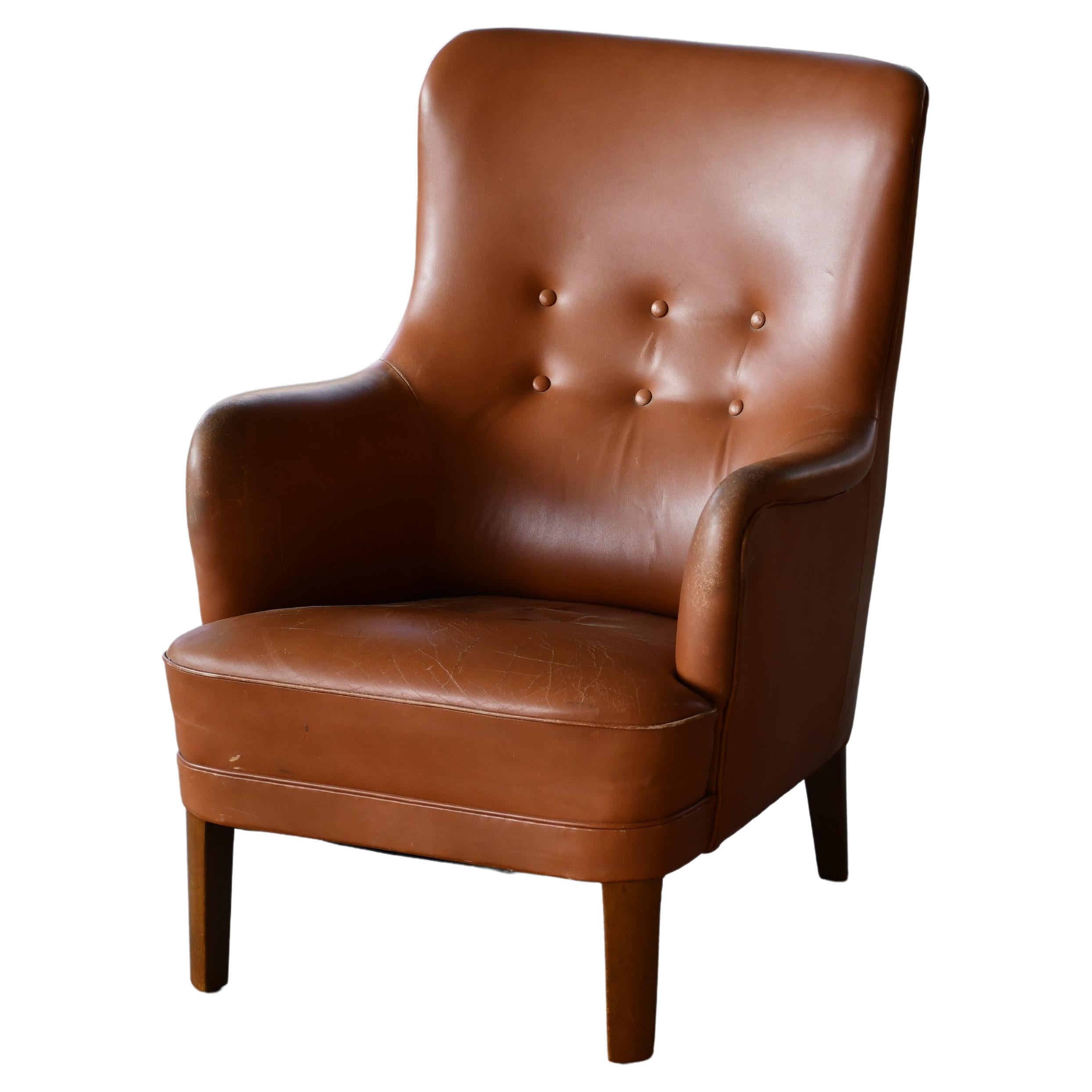 Peter Hvidt & Orla Mølgaard-Nielsen Classic Danish Tufted Leather Lounge Chair For Sale