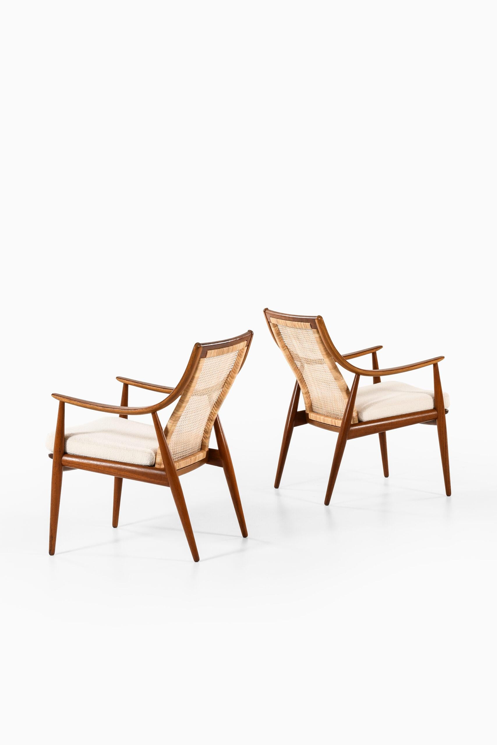Peter Hvidt & Orla Mølgaard-Nielsen Easy Chairs Model 146 by France & Son For Sale 1