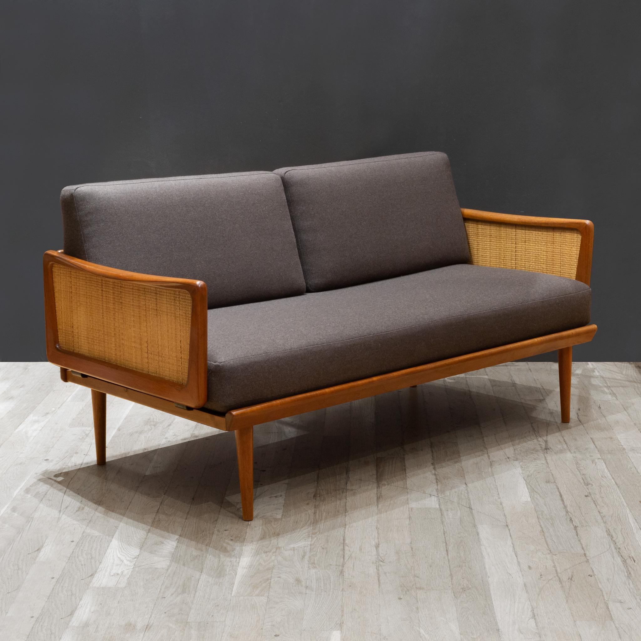 Danish Peter Hvidt & Orla Mølgaard-Nielsen, FD 451 Daybed for France & Søn, circa 1960
