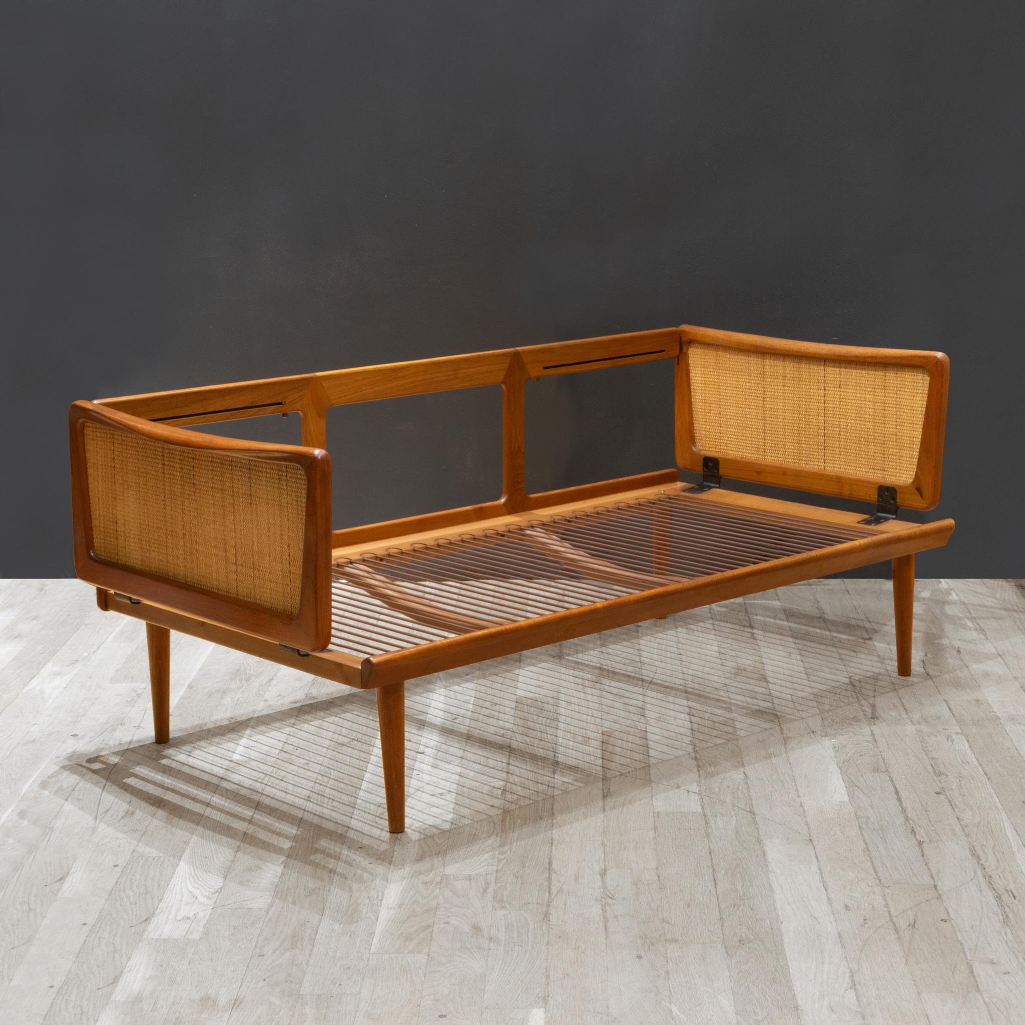 Brass Peter Hvidt & Orla Mølgaard-Nielsen, FD 451 Daybed for France & Søn, circa 1960