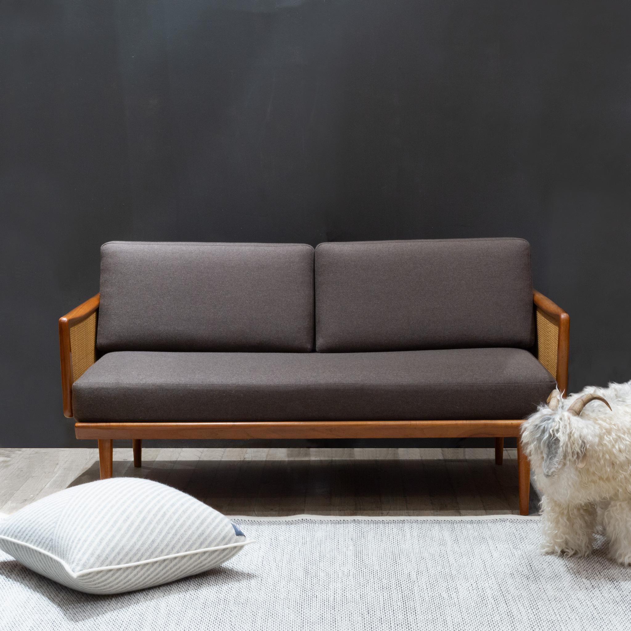 Mid-Century Modern Peter Hvidt & Orla Mølgaard-Nielsen, FD 451 Daybed for France & Søn, circa 1960
