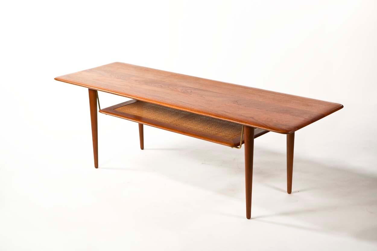 Scandinavian Modern Peter Hvidt & Orla Mølgaard Nielsen FD 516 Coffee Table France & Daverkosen