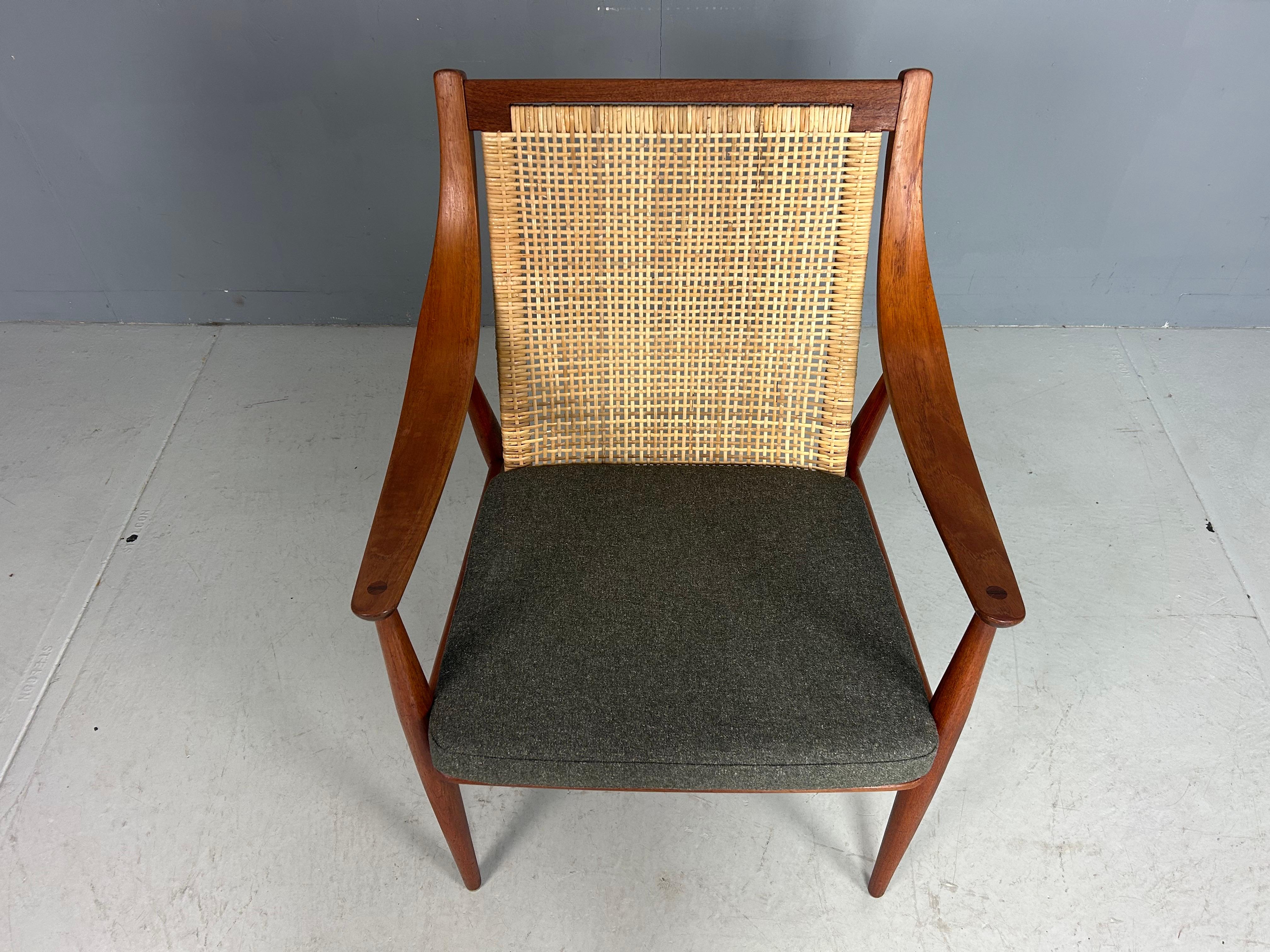 Peter Hvidt & Orla Mølgaard-Nielsen FD146 Sillón con respaldo de caña, Dinamarca en Bueno estado para la venta en The Hague, NL