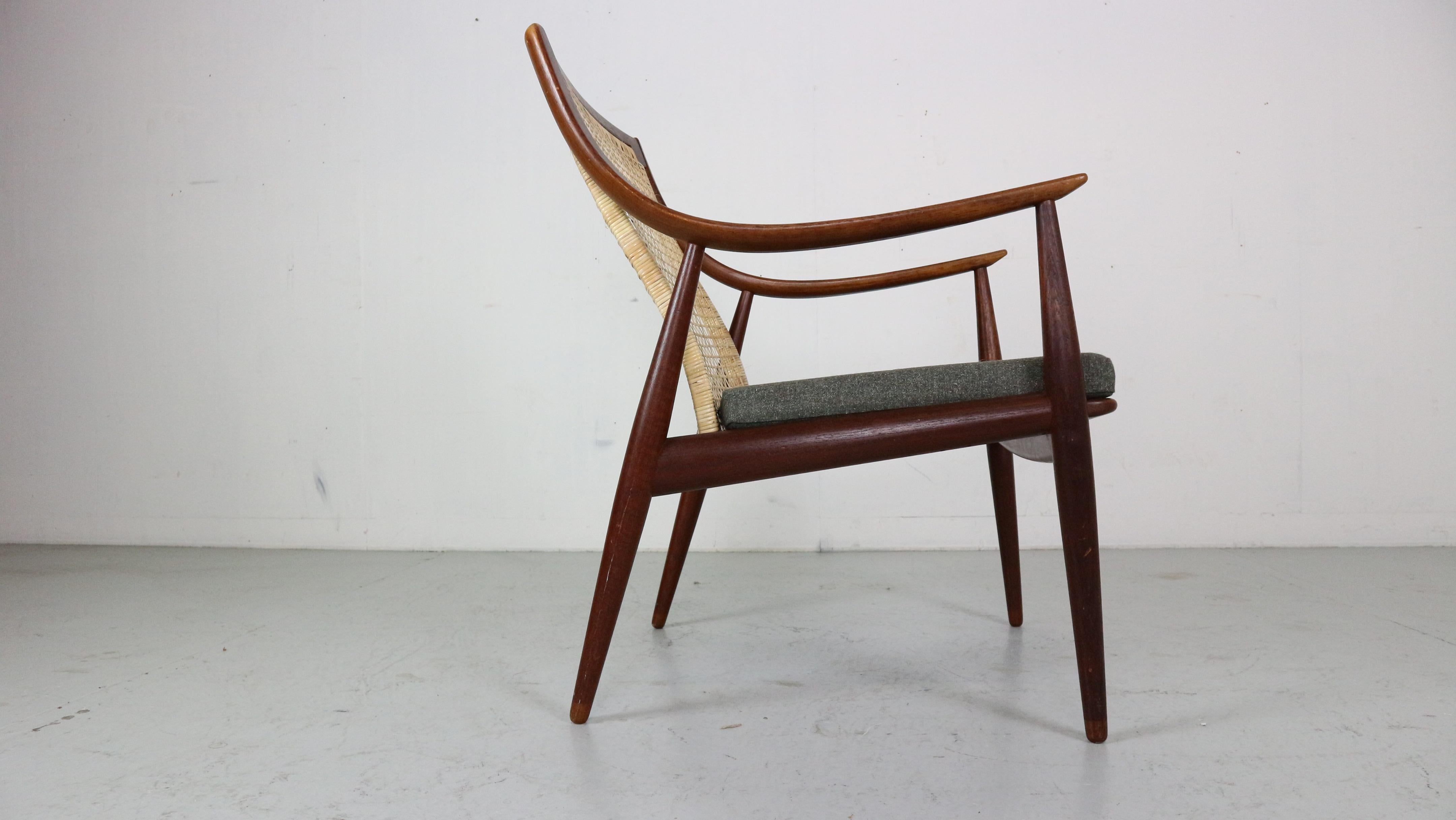 Mid-20th Century Peter Hvidt& Orla Mølgaard-Nielsen FD146 Cane Back Easy Chair, Denmark For Sale