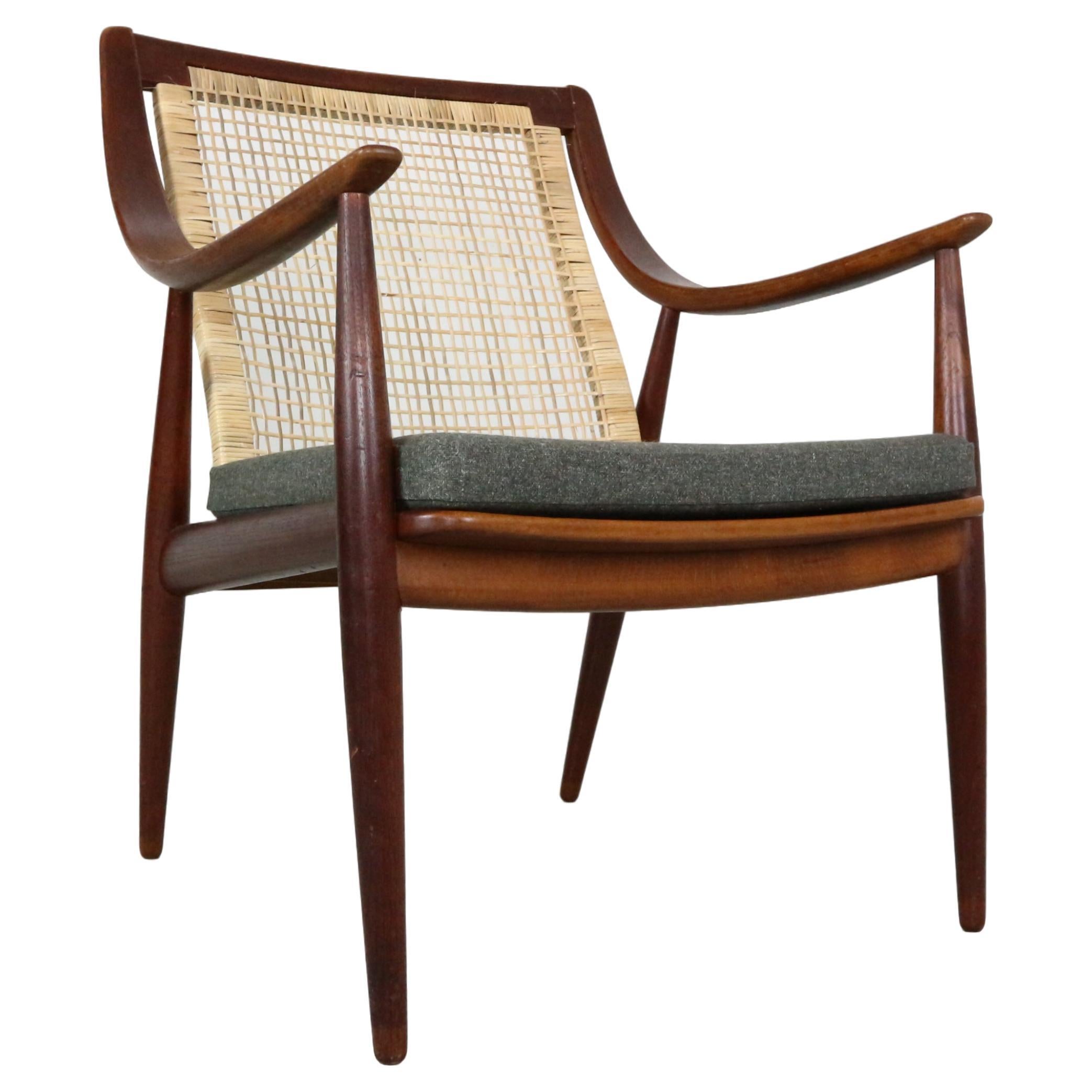 Peter Hvidt & Orla Mølgaard-Nielsen FD146 Cane Back Easy Chair, Danemark