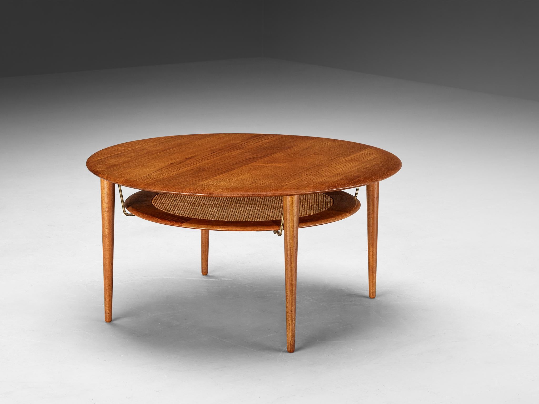 Peter Hvidt & Orla Mølgaard-Nielsen for France & Søn, coffee table, model 'FD 515' teak, brass, Denmark, 1950s

An impeccably crafted coffee table, designed by the renowned design duo Peter Hvidt & Orla Mølgaard-Nielsen for France & Søn in the