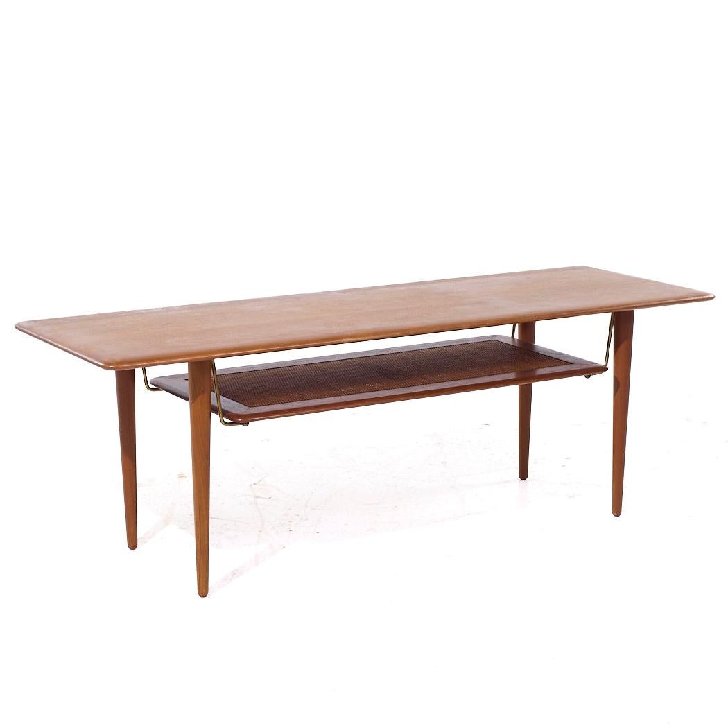 Danois Peter Hvidt & Orla Mølgaard-Nielsen pour France Sons FD 516 MCM Table basse en teck en vente