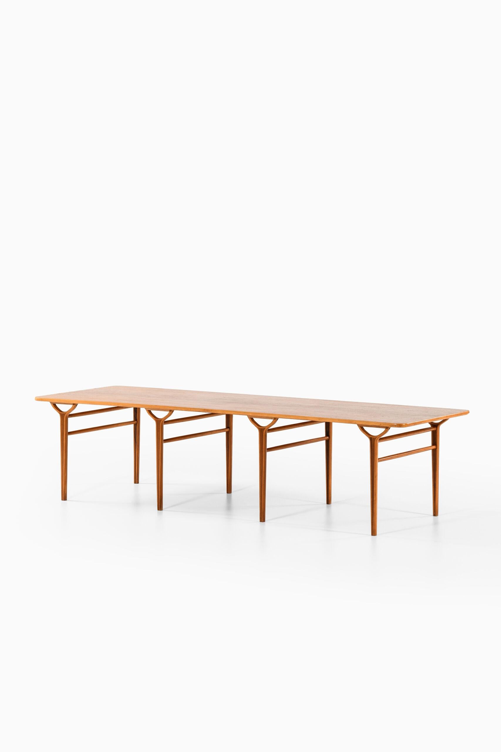 Peter Hvidt & Orla Mølgaard-Nielsen Library Table Produced by Fritz Hansen For Sale 2